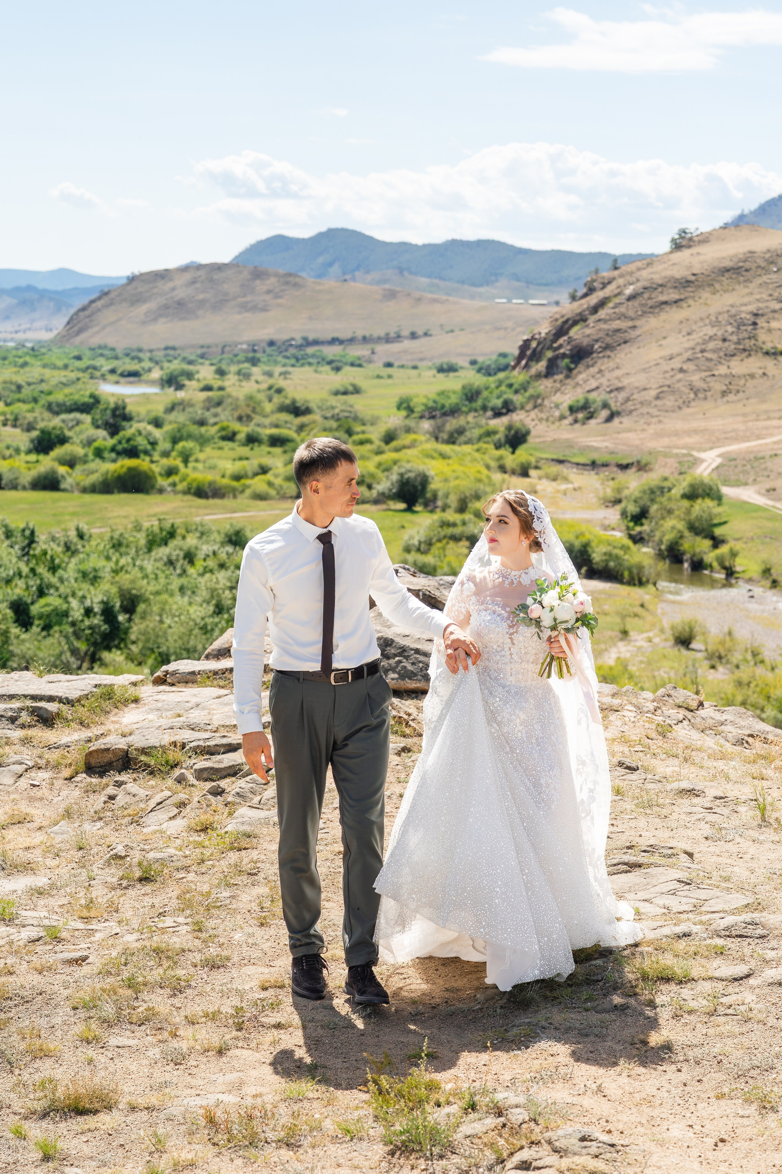 Тимофей и Вероника. Фотограф и видеограф в Улан-Удэ: Аюна Габагуева и Артём Шаханов