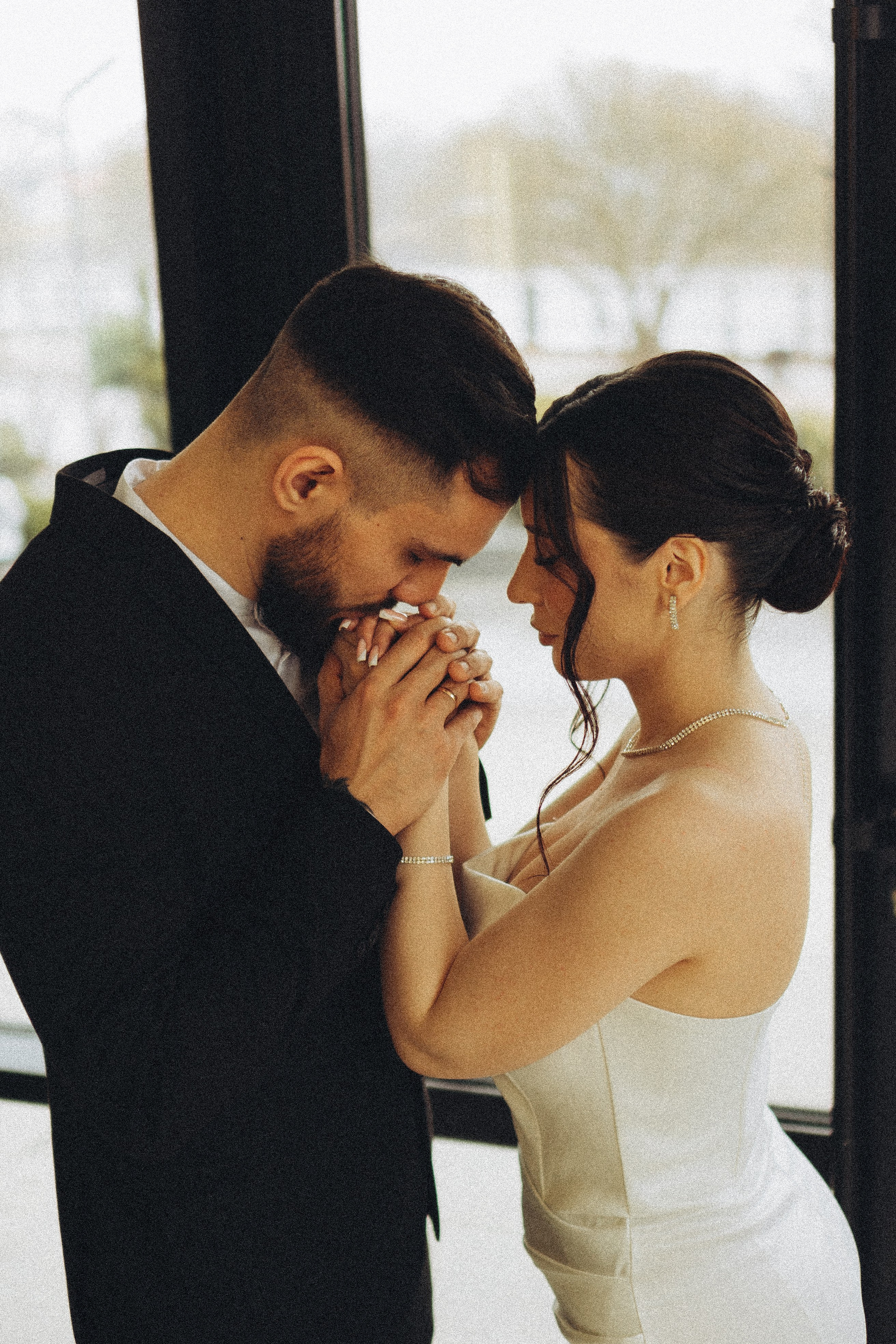 СВАДЕБНАЯ СЬЕМКА СБОРОВ ЖЕНИХА И НЕВЕСТЫ В ОТЕЛЕ И ТАКЖЕ ФОТОСЕССИИЯ В ОТЕЛЕЕ МЕГАПОЛИС БРЯНСК. Профессиональный фотограф, Санкт-Петербург — Виктория Богомолова