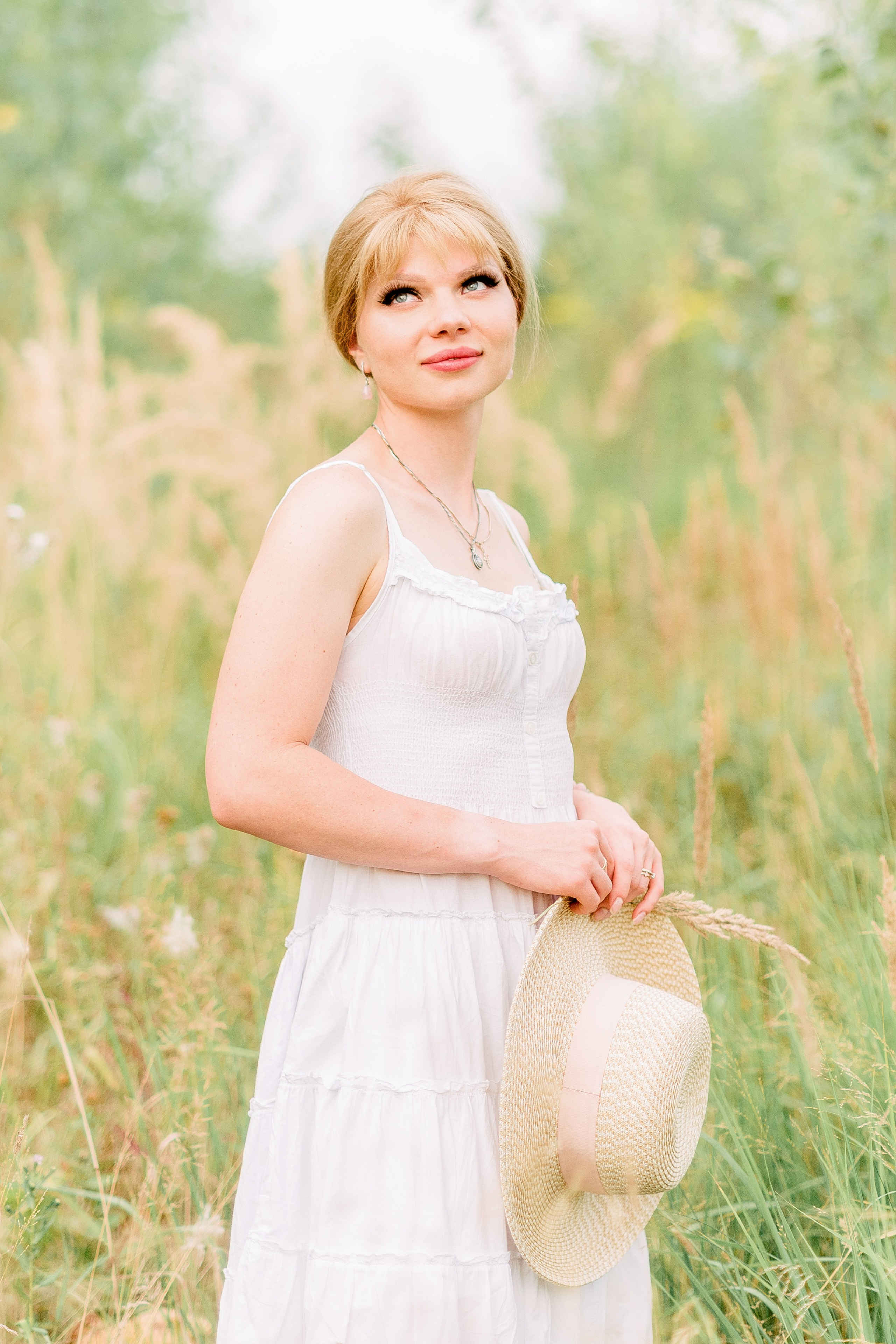 В поле. Фотограф Юлия Попова