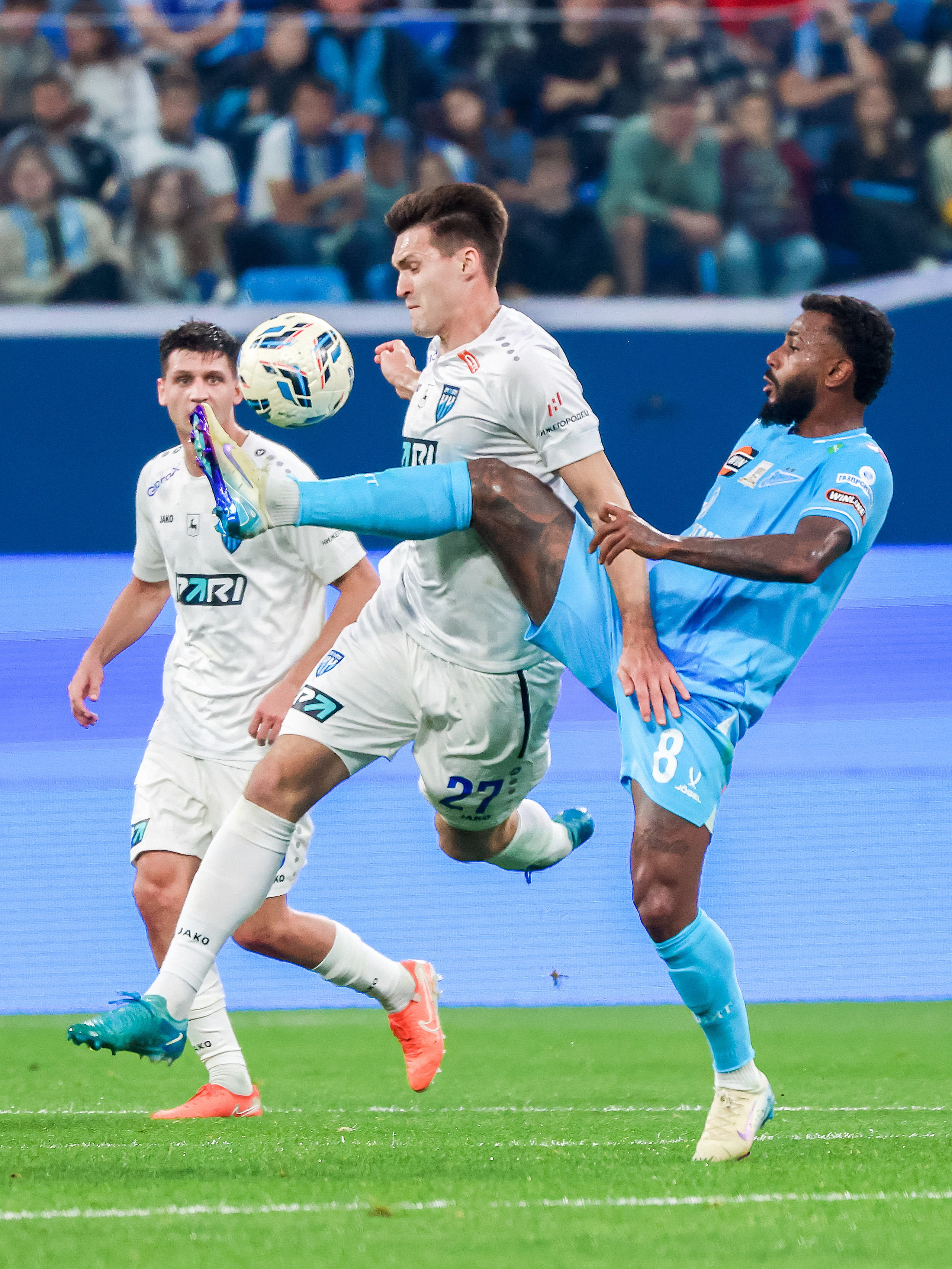 Матч 7-го тура МИР Российской Премьер-Лиги ФК Зенит- ФК Пари (Нижний Новгород). Спортивный кадр- сообщество спортивных фотографов РФ