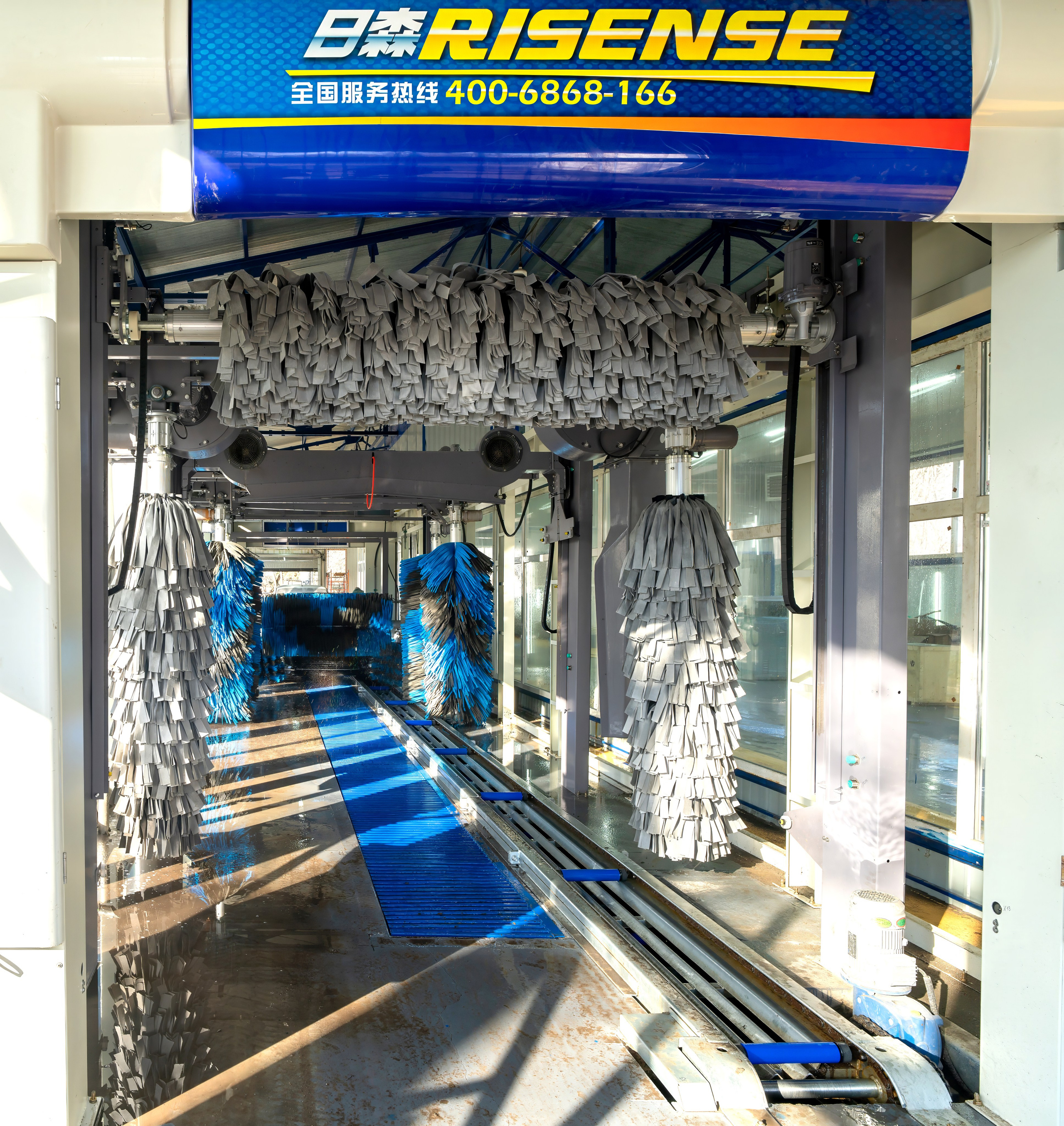 RISENSE — тоннельная автомойка. Фотограф в РФ и ЛНР Юлия Федосеева