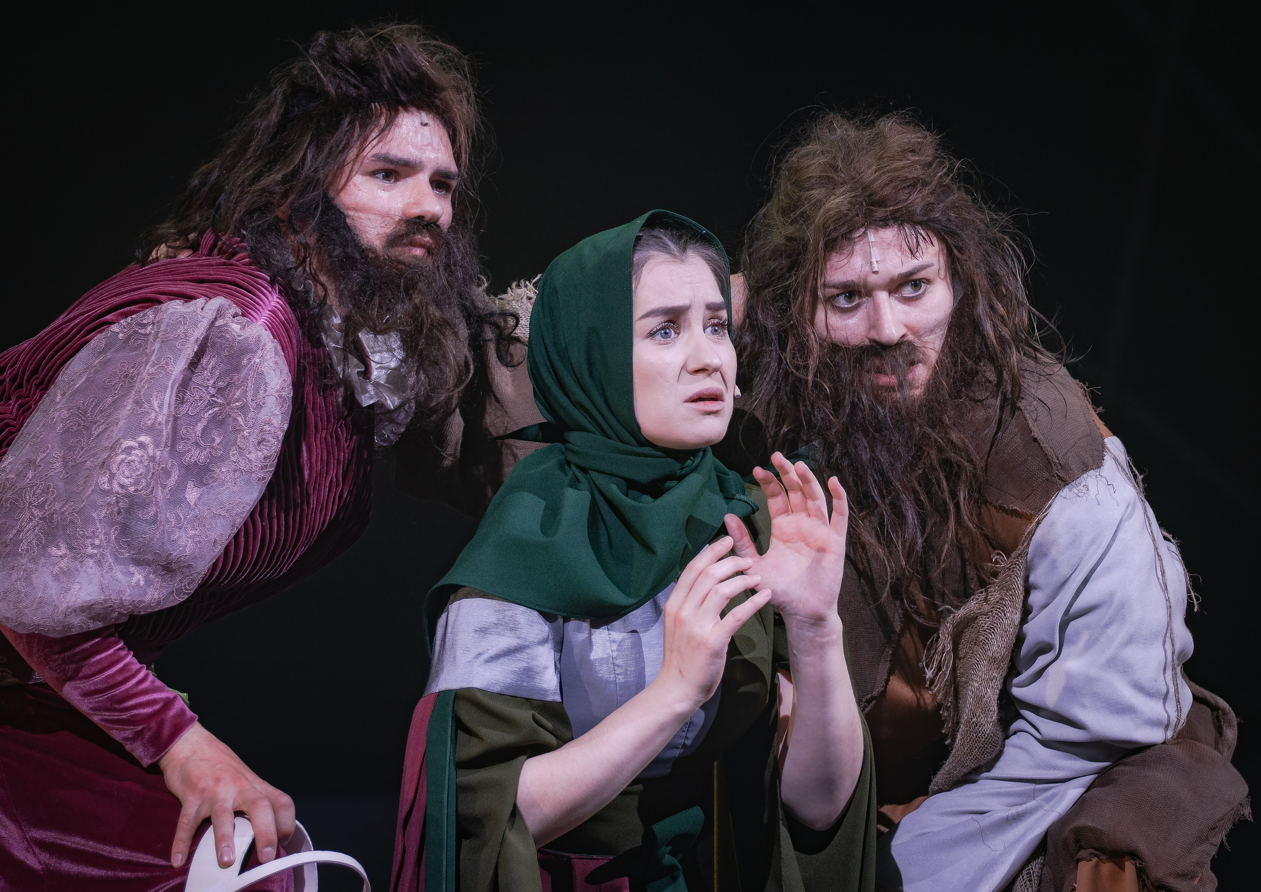 Любовь к трем апельсинам_Чехов Центр. Фотограф. г. Южно-Сахалинск. Олег Толстов