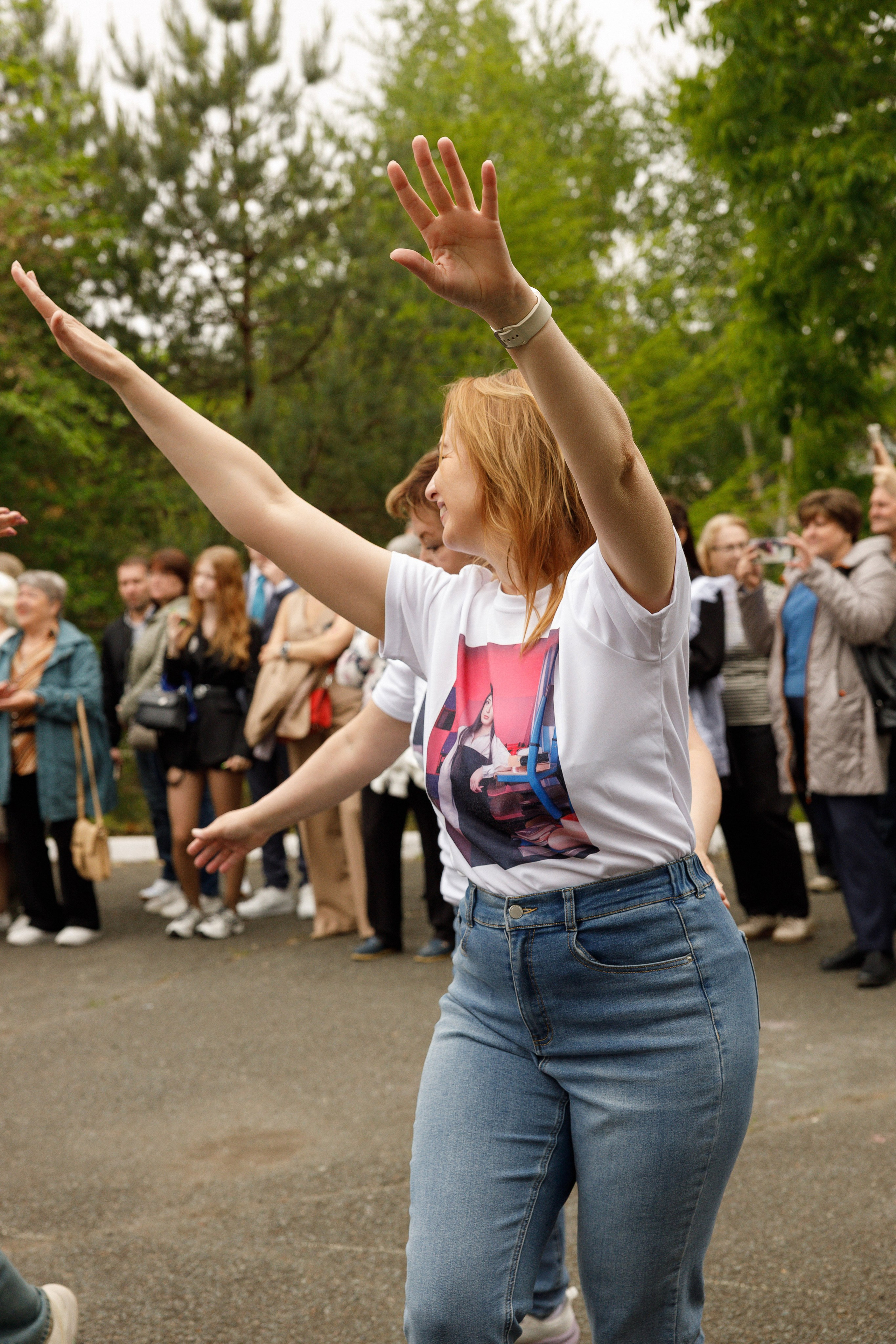 Последний звонок Гимназия Артем. Photoalbum-vl.ru