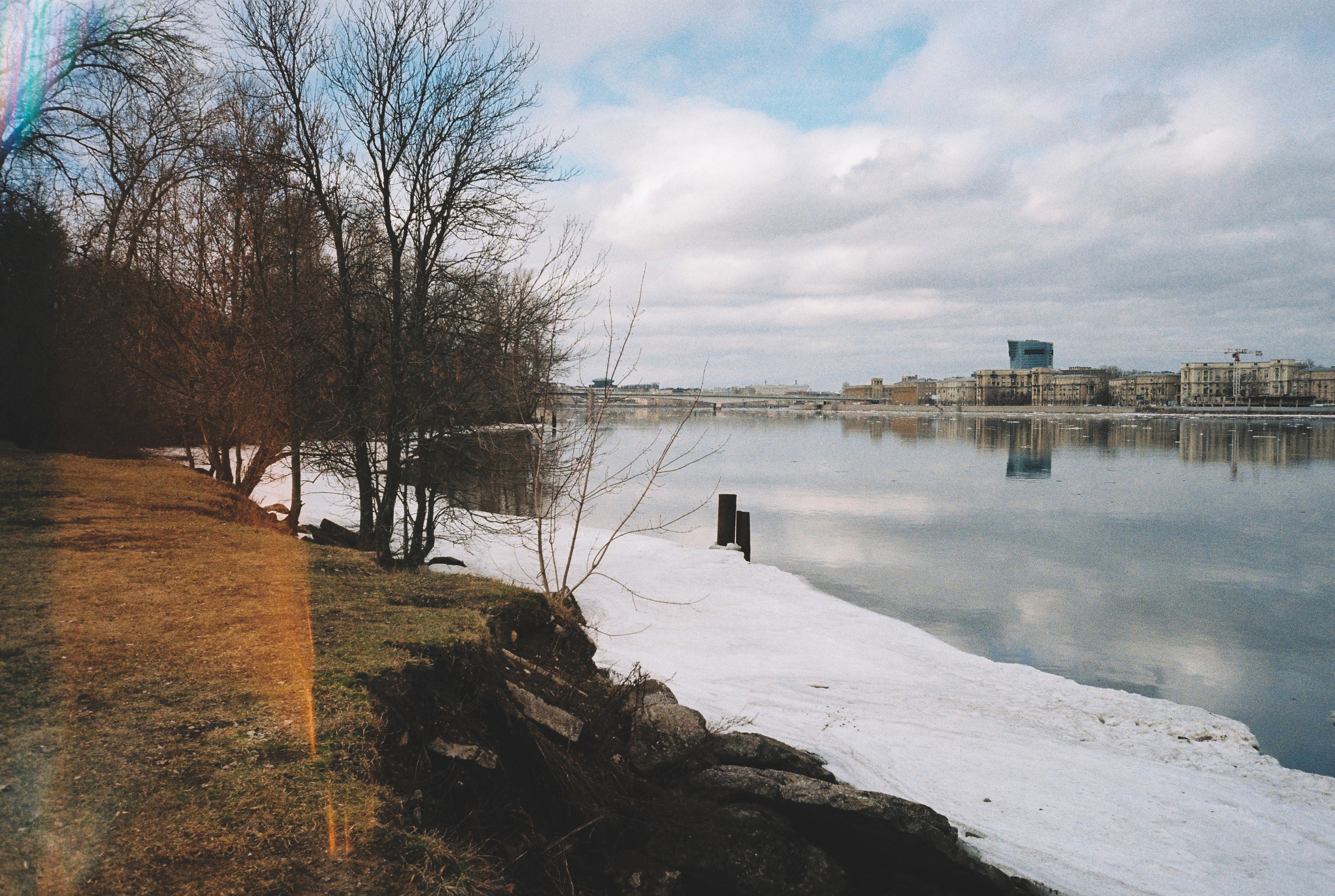 Фотографии цветные. Свадебный и семейный пленочный фотограф в Петербурге Истомина Ирина