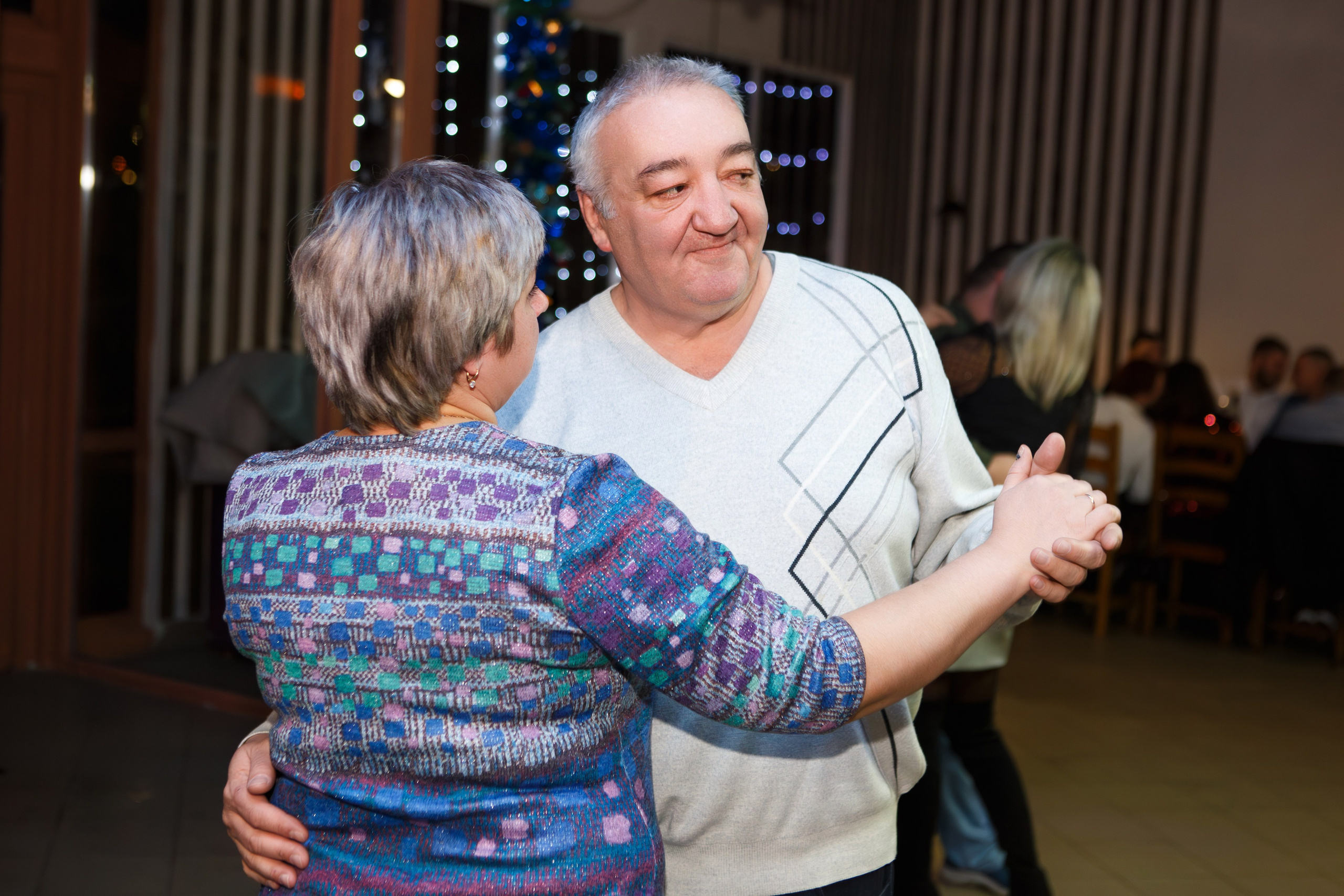 КОРПОРАТИВ 20.12.24 (кафе — АТМОСФЕРА). Профессиональный фотограф в Мценске и Орловской области