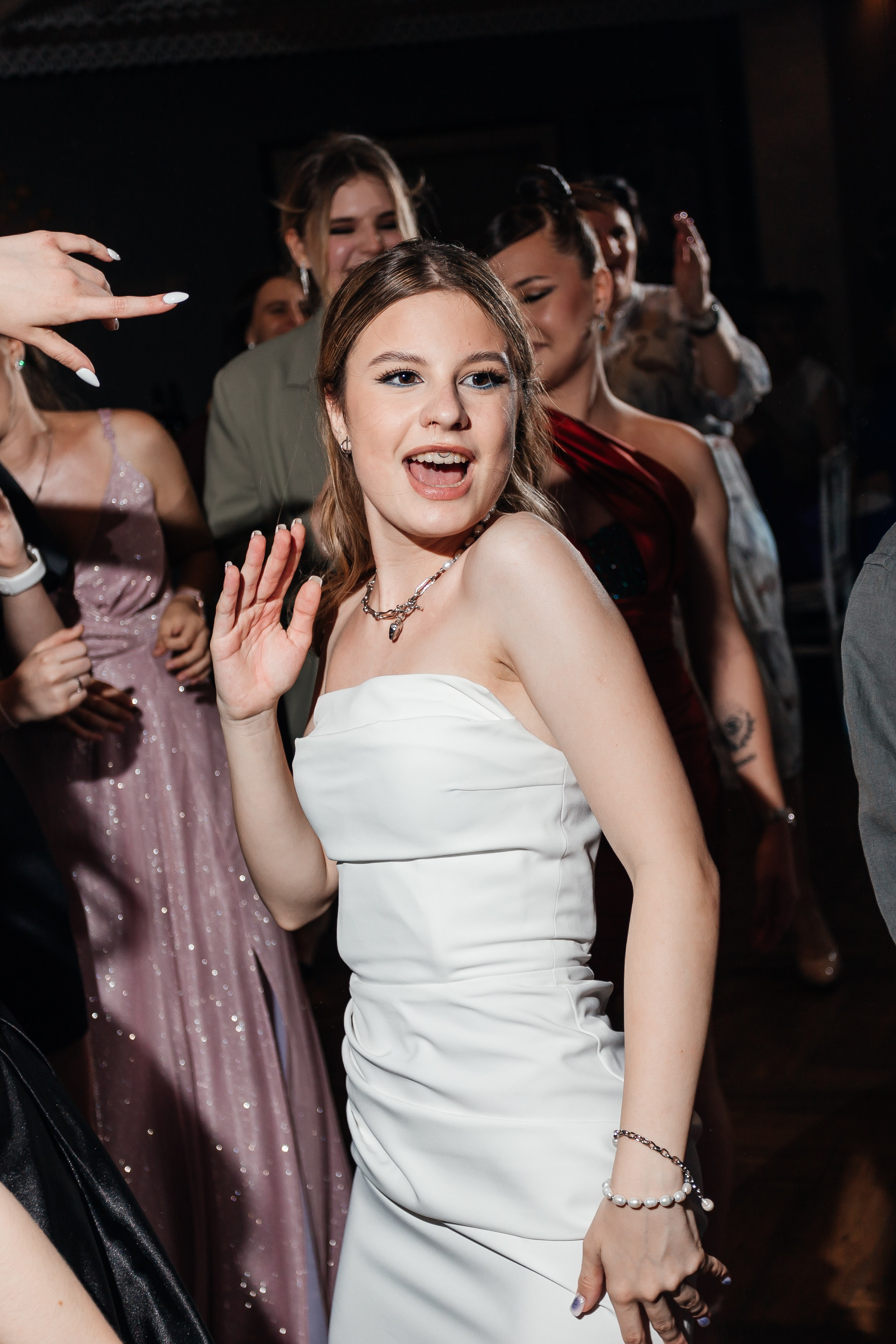 Выпускной 11 «А». Школа № 42. Свадебный фотограф в Краснодаре Николай Крауз