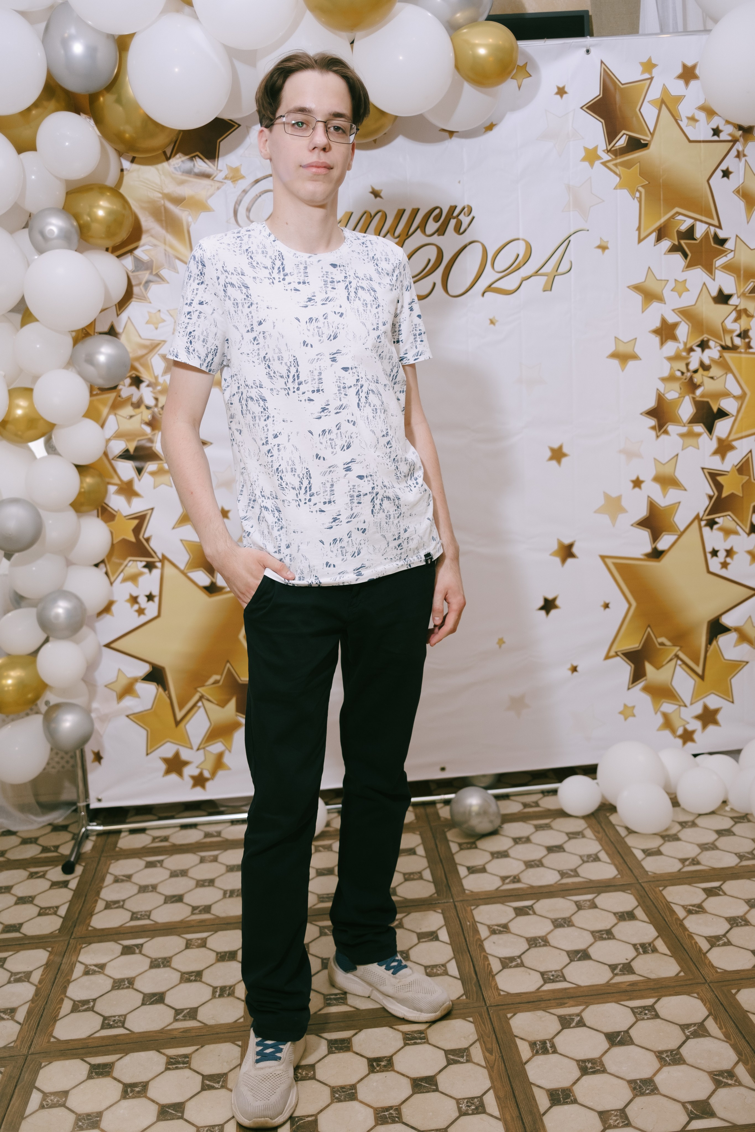 Выпускной школа 33. Свадебный и репортажной фотограф Денис Ожигин в Краснодаре и Краснодарском крае