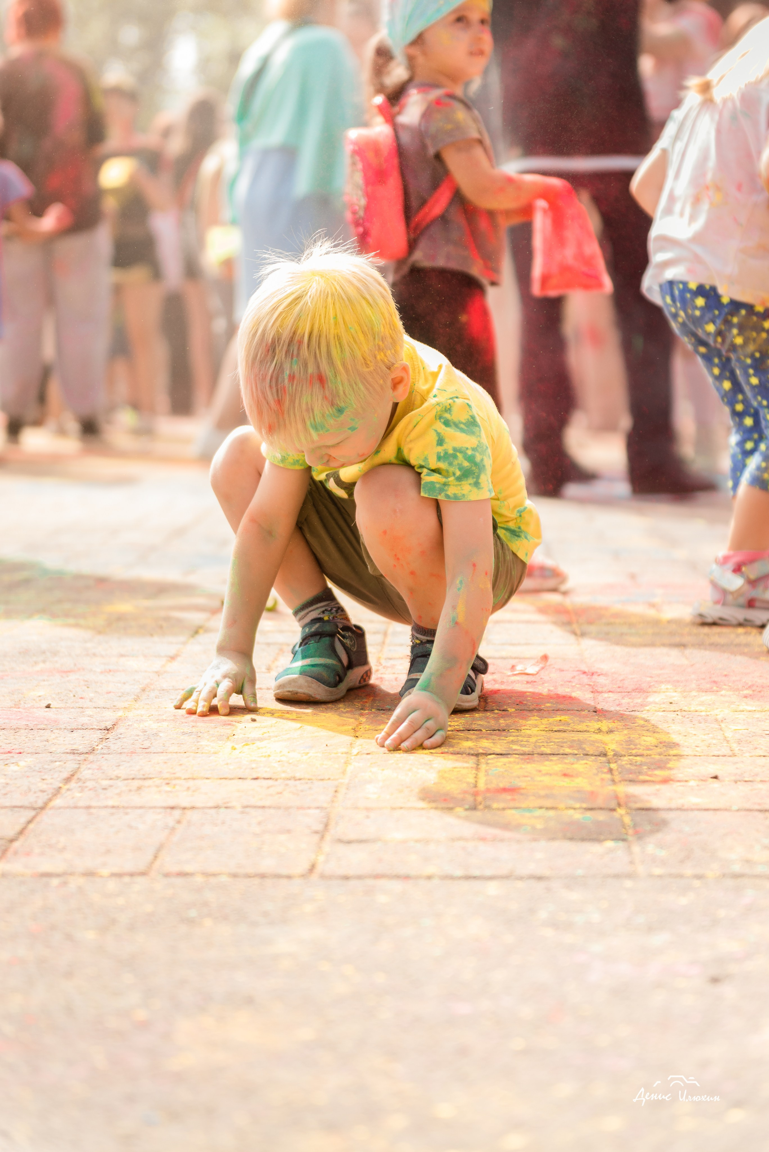 Краски Холи в Комсомольском Парке 2023. Детский фотограф, семейный фотограф и репортажи в Кемерово