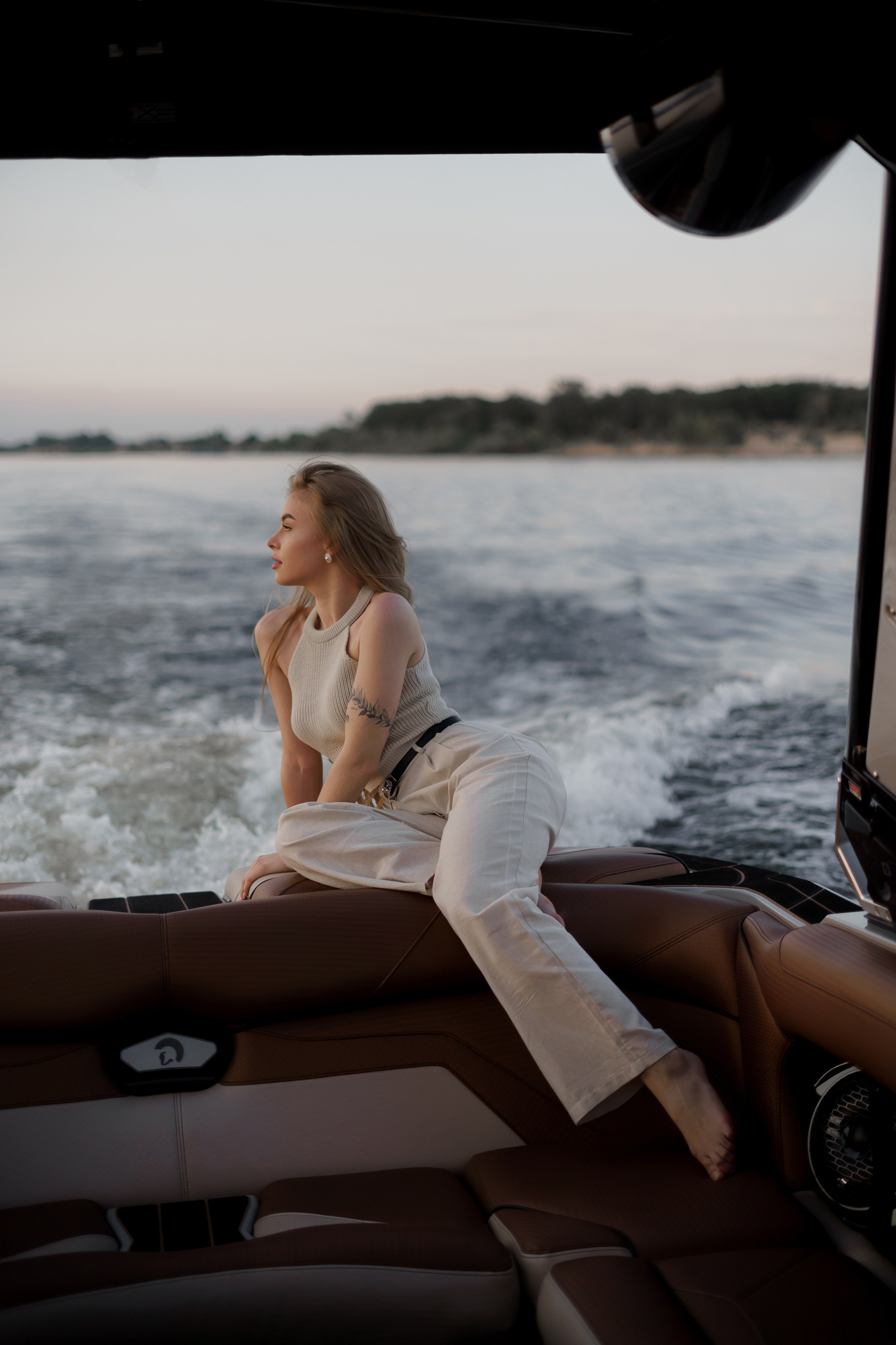 Рома и софа. Фотограф Валерия Крахмалева