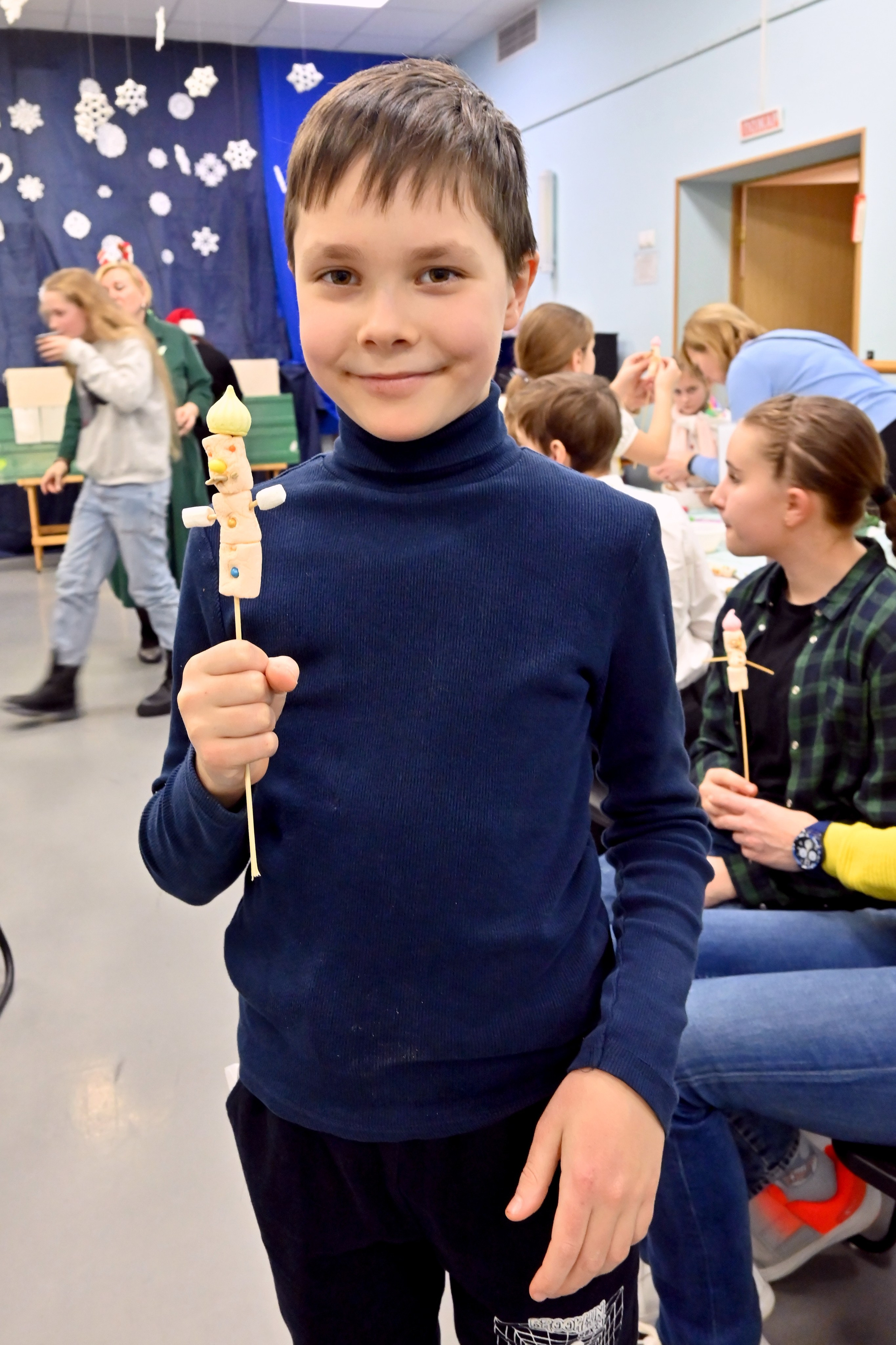 Новогодний переполох семейного клуба «Улей» 16.12.2023. Профессиональный фотограф в Москве Алёна Котова