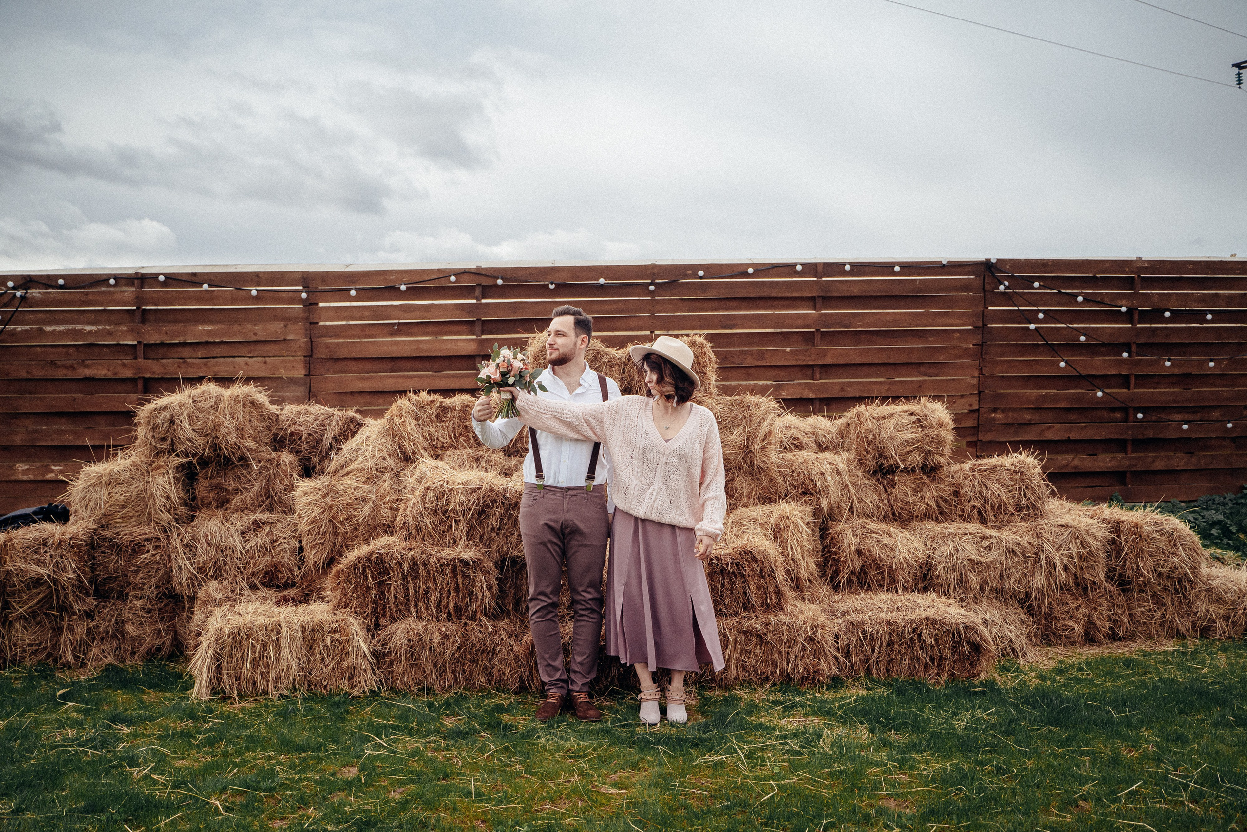 Стога сена. Локация для фотосессии. Свадебная площадка РАНЧО
