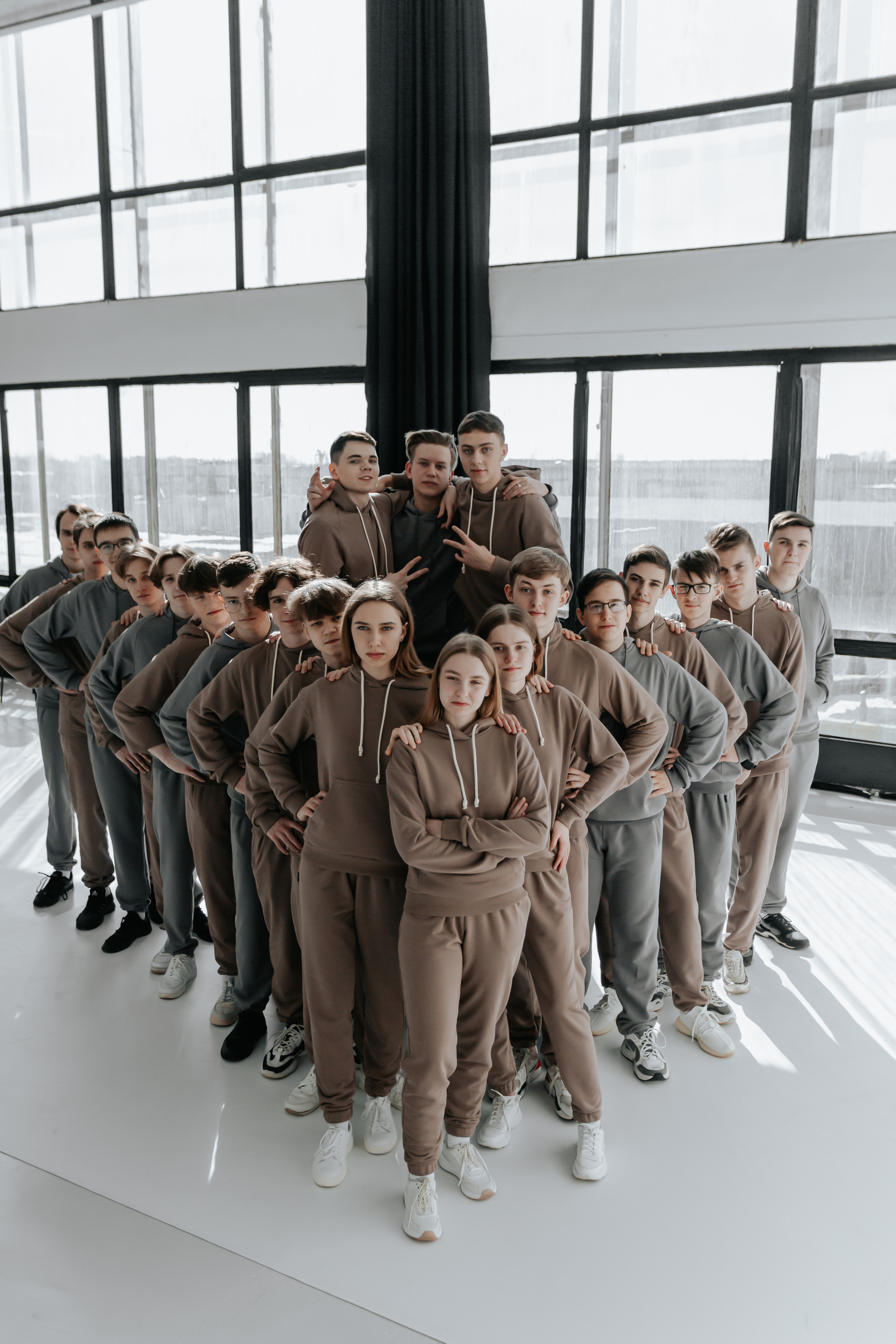 Фотосессия выпускного класса в студии. Свадебный фотограф в Витебске Дмитрий Кувшинов