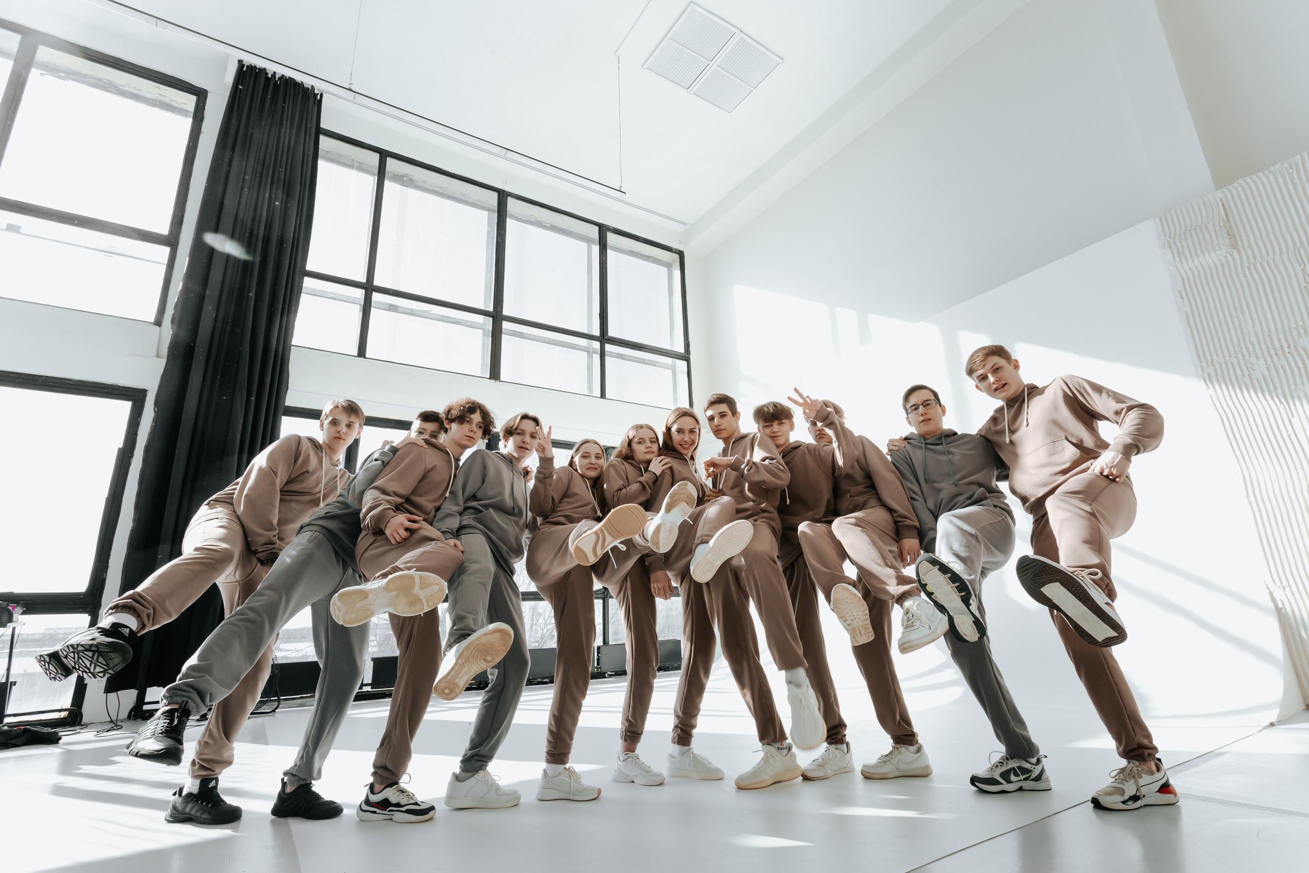 Фотосессия выпускного класса в студии. Свадебный фотограф в Витебске Дмитрий Кувшинов