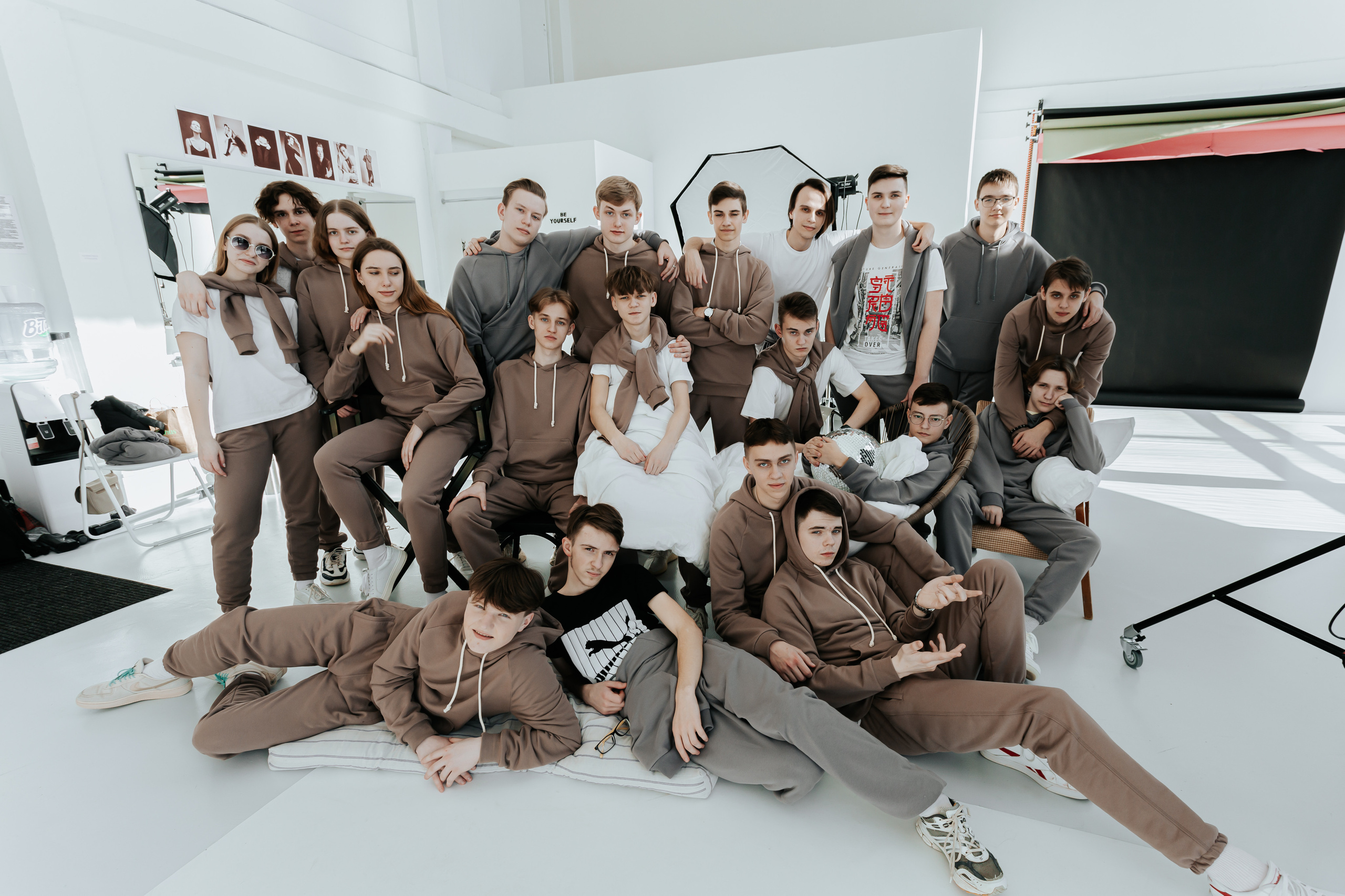 Фотосессия выпускного класса в студии. Свадебный фотограф в Витебске Дмитрий Кувшинов