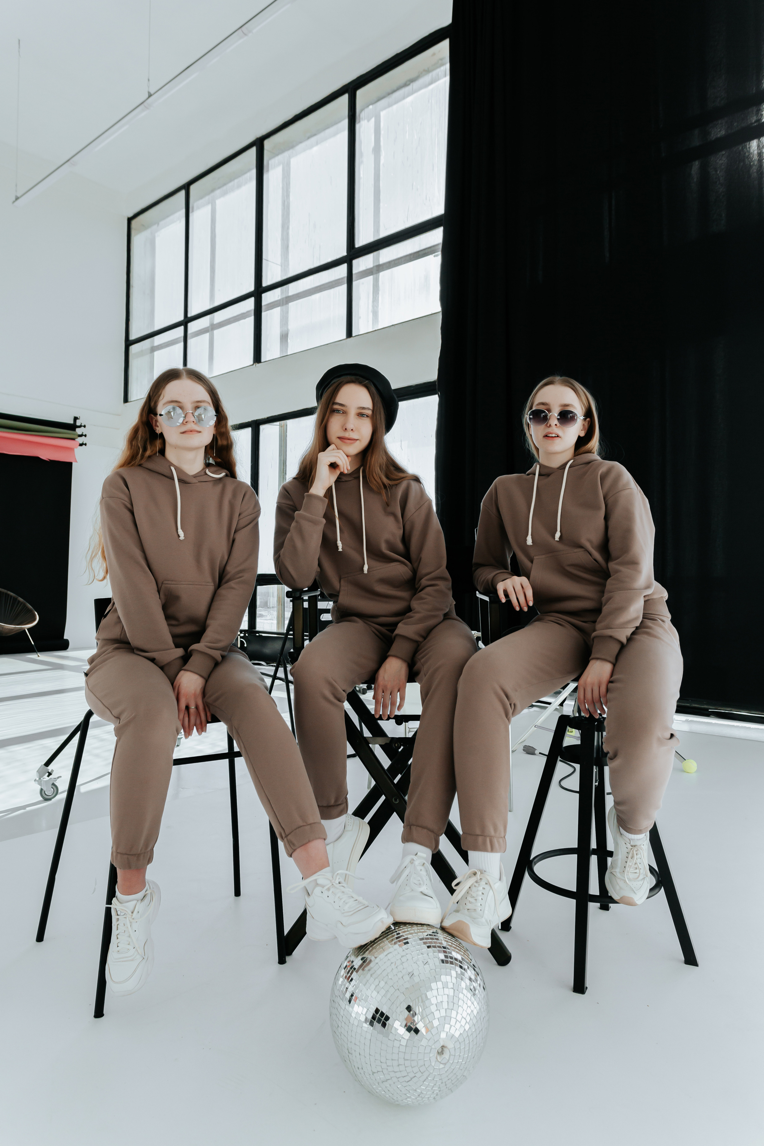 Фотосессия выпускного класса в студии. Свадебный фотограф в Витебске Дмитрий Кувшинов