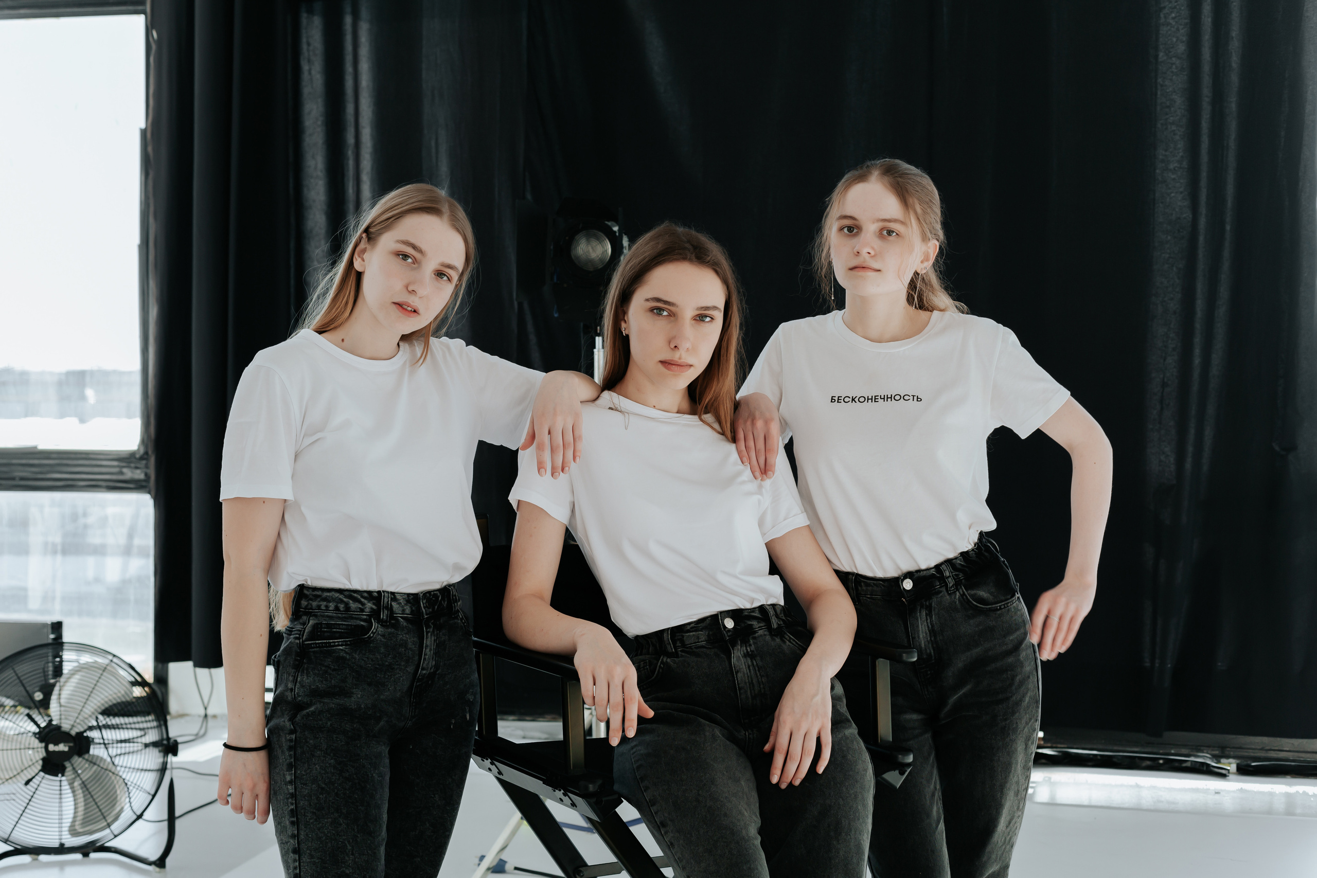 Фотосессия выпускного класса в студии. Свадебный фотограф в Витебске Дмитрий Кувшинов