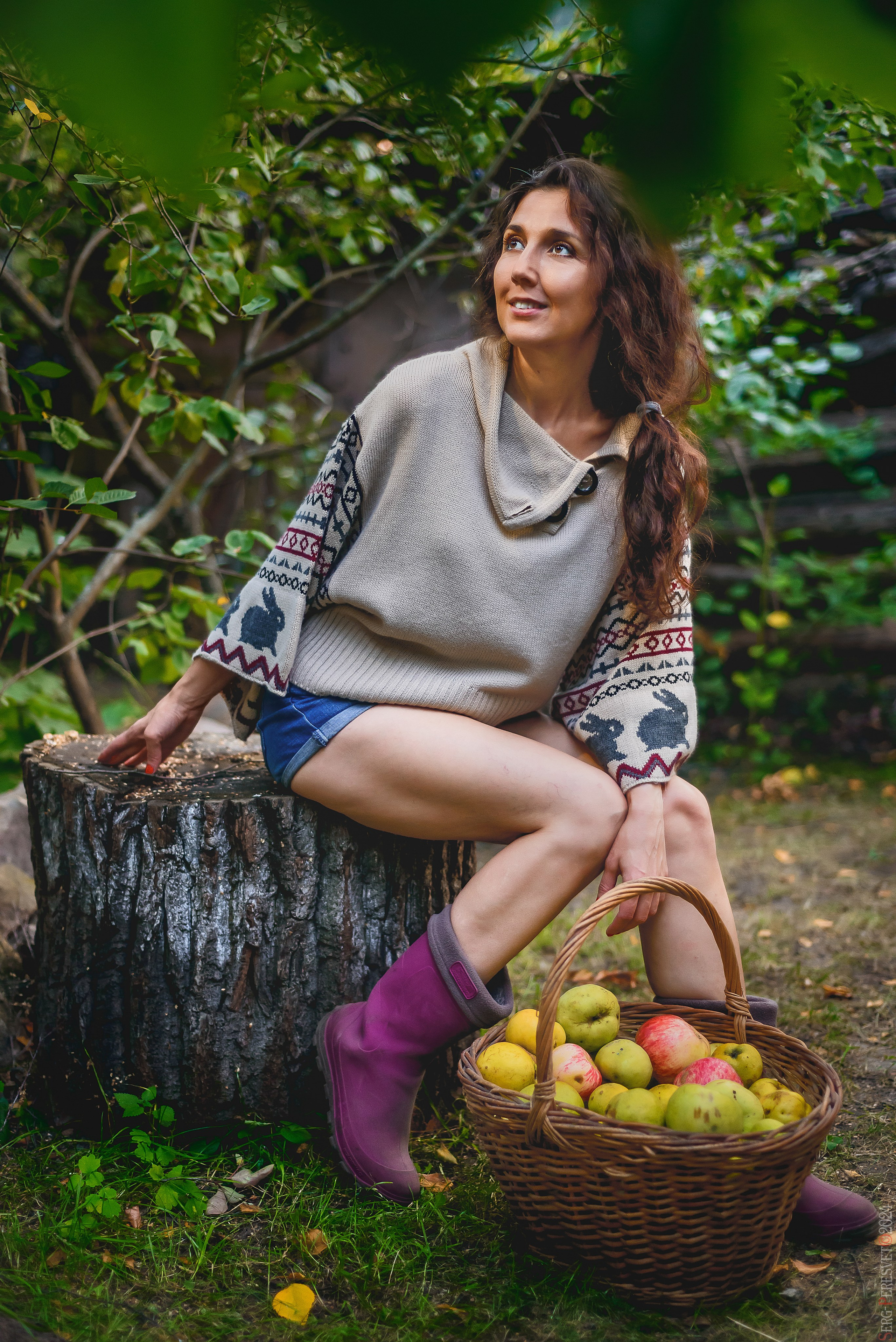 Фотосессия для девушек на природе в Москве - фотограф Сергей Пересвет. Ваш фотограф на праздник в Москве, Раменском, Жуковском, Люберцах