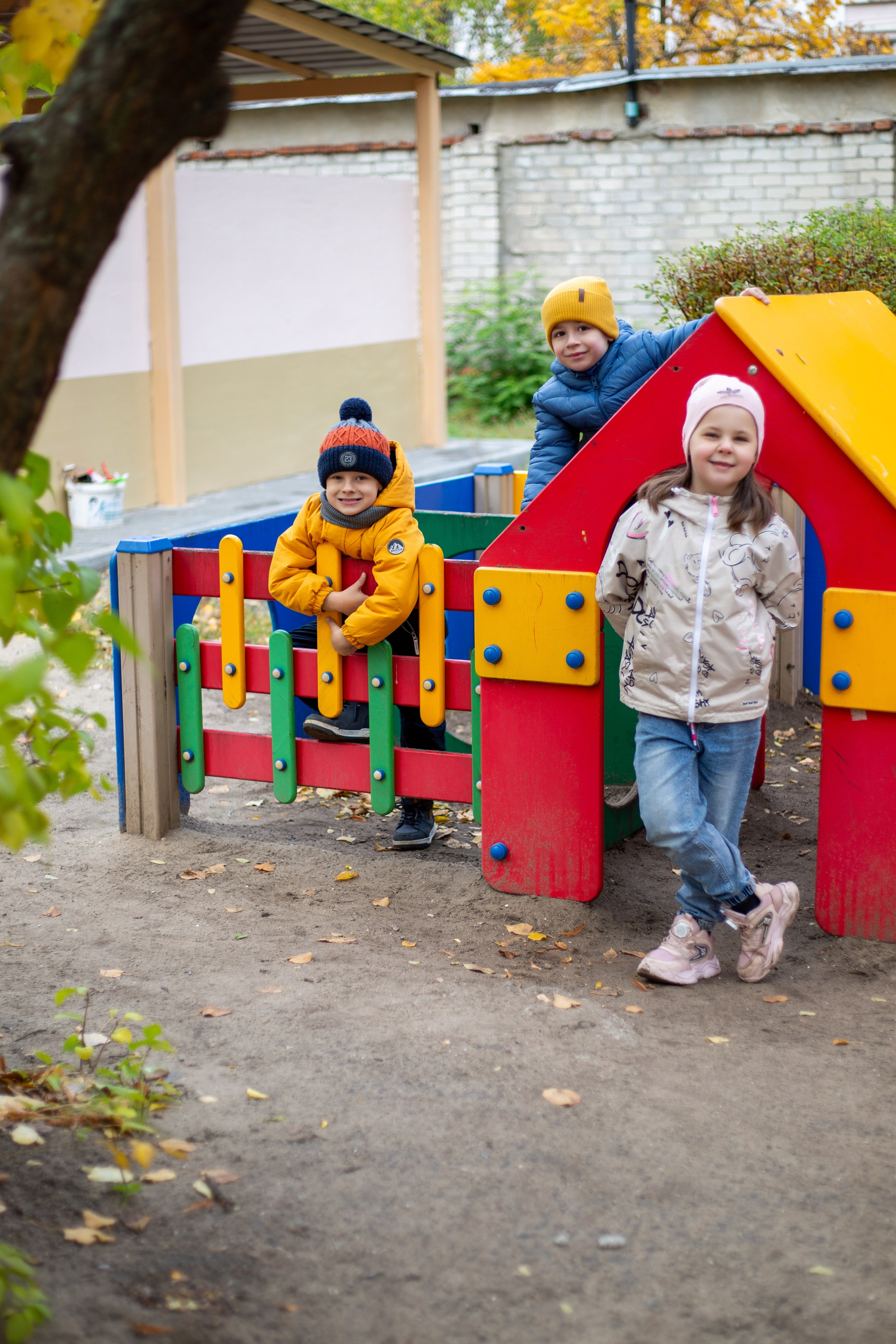 Детский сад на прогулке. Выпускные альбомы Воронеж " СОКОЛ фото»