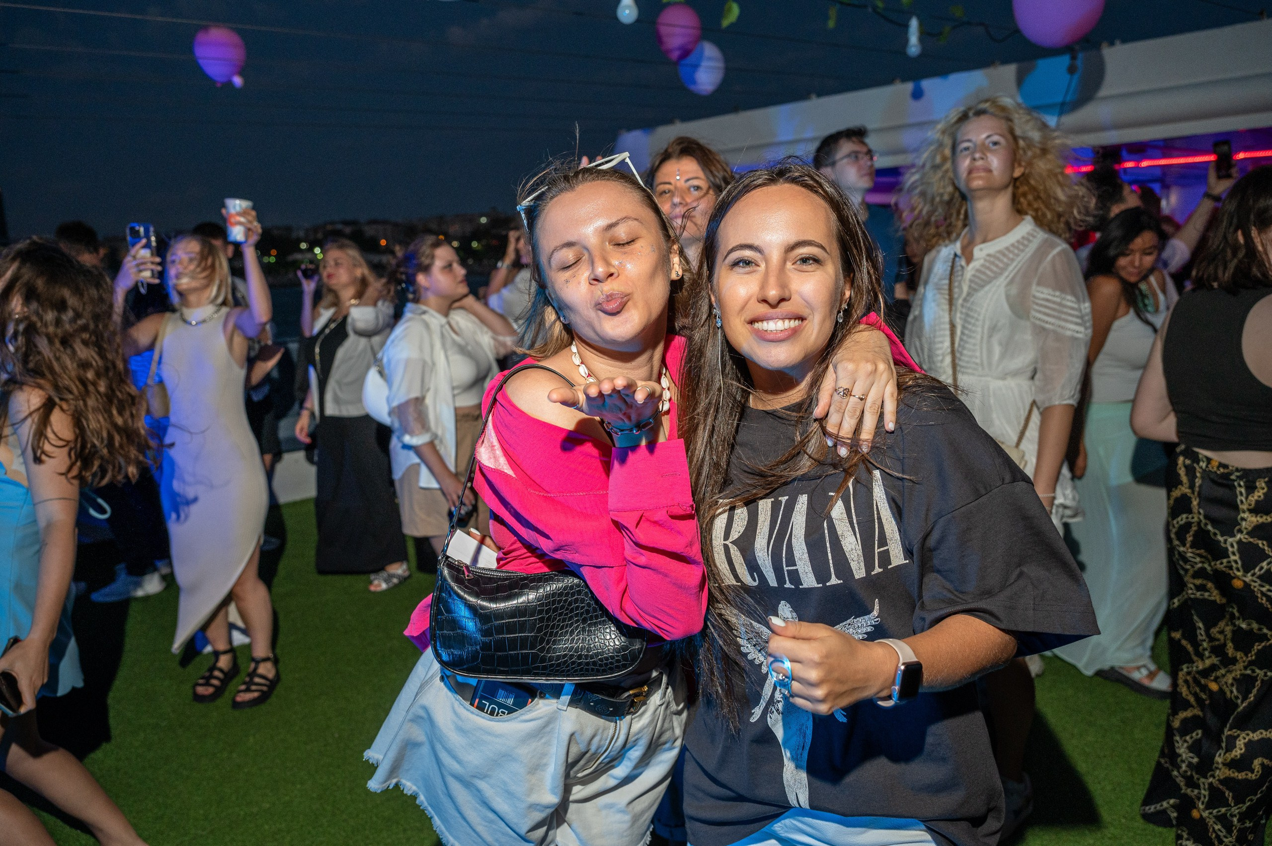 Вечеринка на корабле