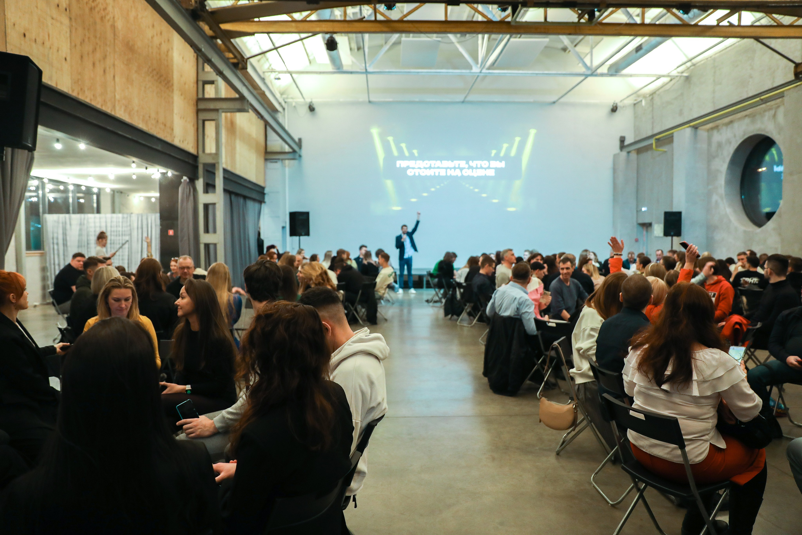 БИЗНЕС ФАКТ. Photographer Viktoriya Markushina «My world throug»