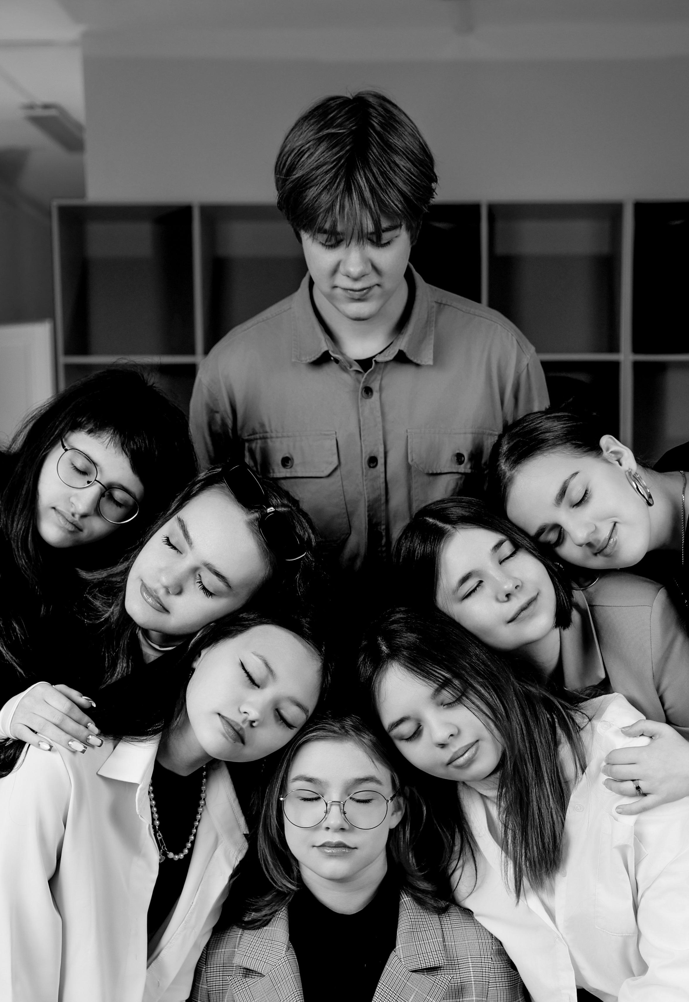 9 классы 2025 год. Артём Печерин фотограф в Оленегорске