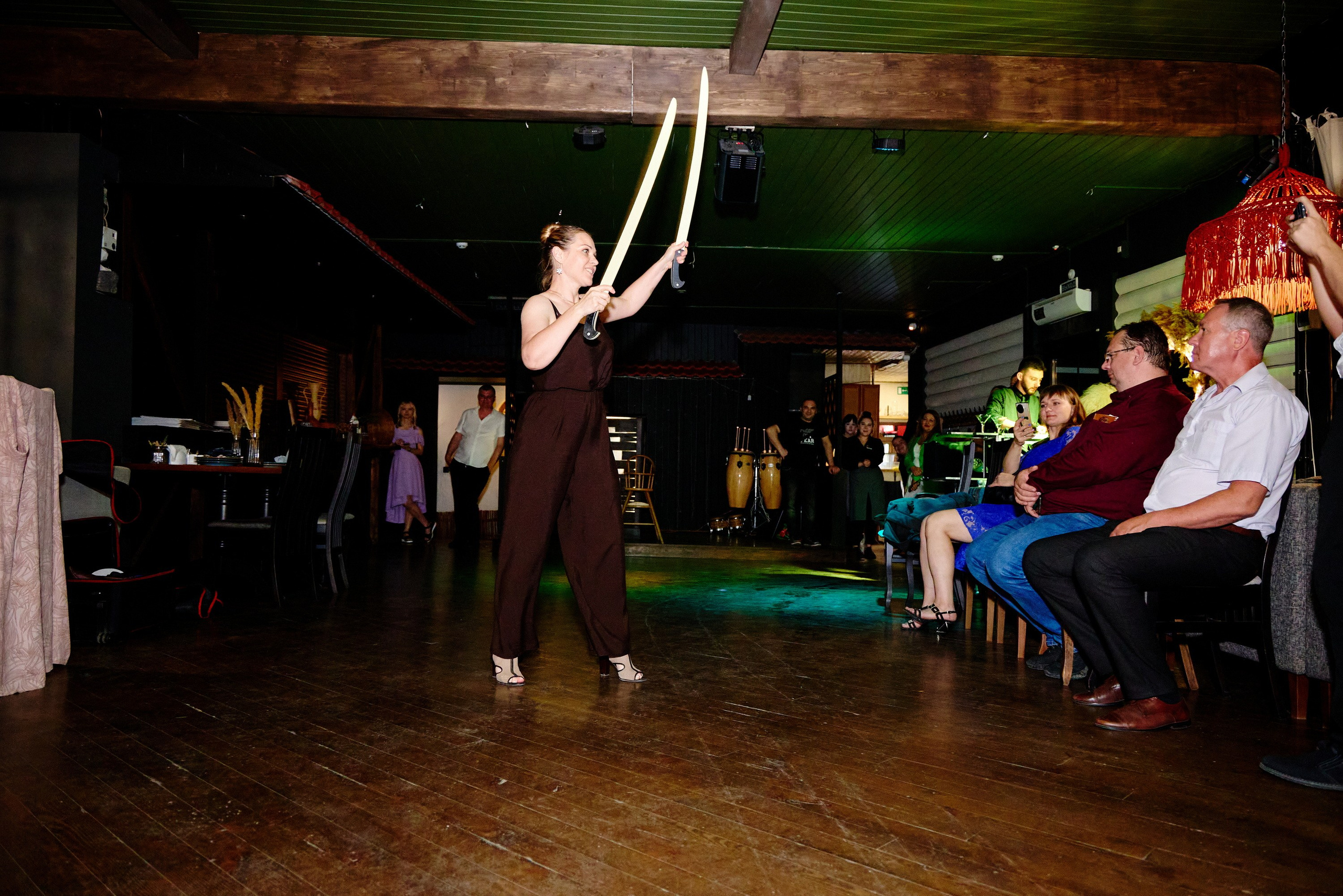 Выпускной 35 Сош. Фотограф Выпускные альбомы Таганрог Сергей Коробченко