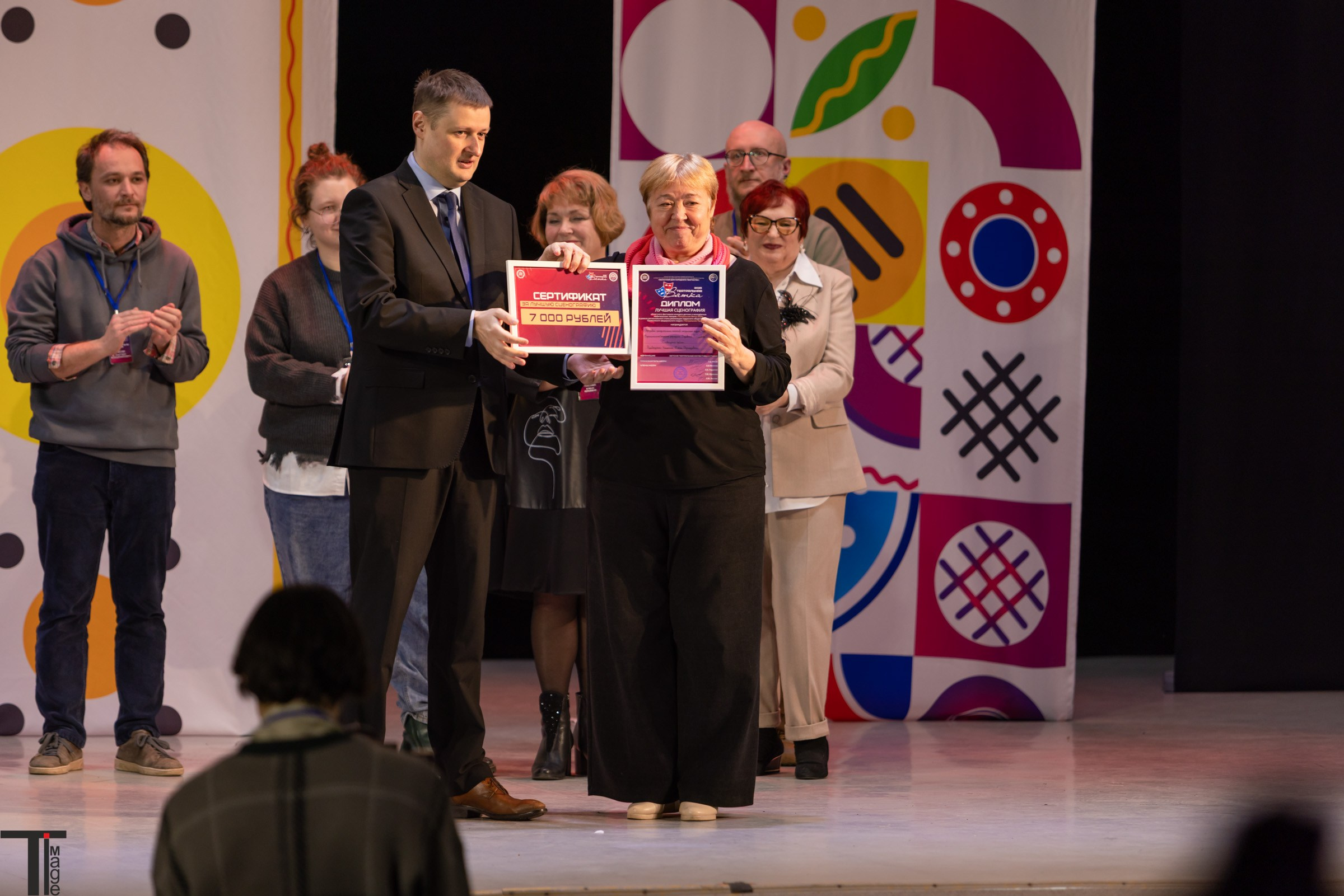 Театральная Вятка 2025. Имидж Технологии — репортажная фотография в Кирове Кировской области. Производство сувенирных магнитов, заливных этикеток и значков