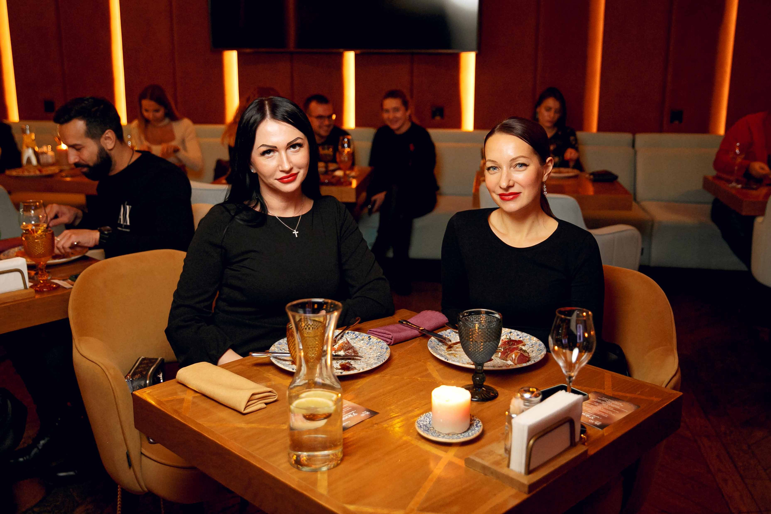 Гастроужин в «Сайёра». Ваш репортажный фотограф Артемий Антонов