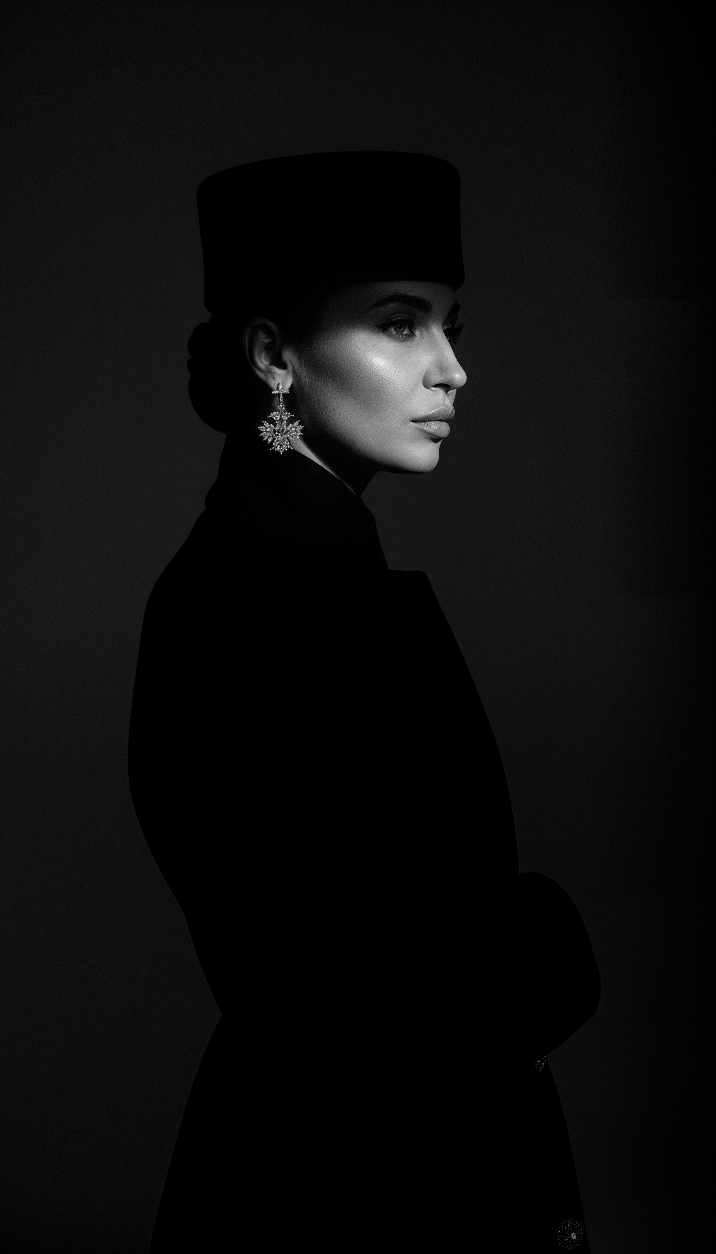 Рекламный контент через нейросети |ИИ фотосессия | Нейрофотограф | Обучение. Фотограф брендов и бизнеса в Москве Алексей Сентюрин