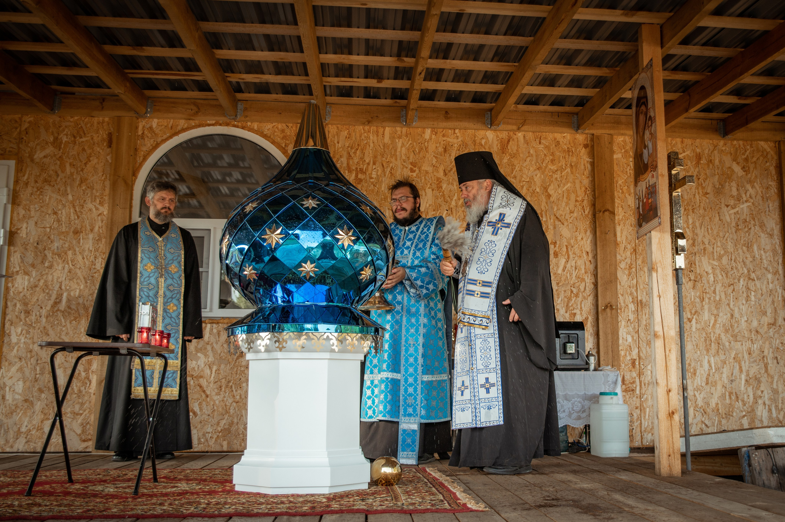 Освещение купола в храме Казанской иконы Божьей Матери х. Закутский. Церковный, семейный и репортажный фотограф Волгоград, Волжский