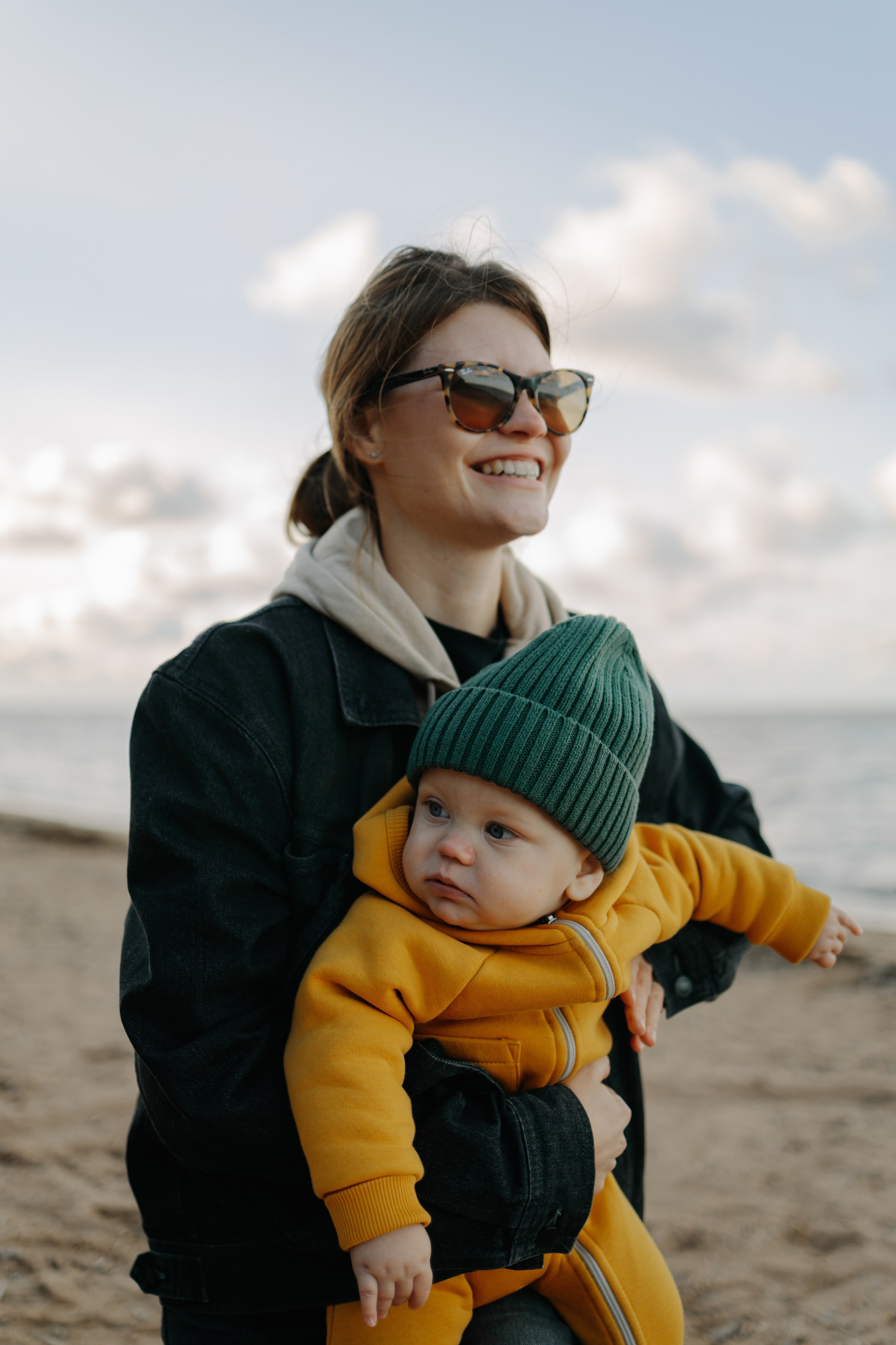 Александра, Алексей, Илья и Тоби. Главная