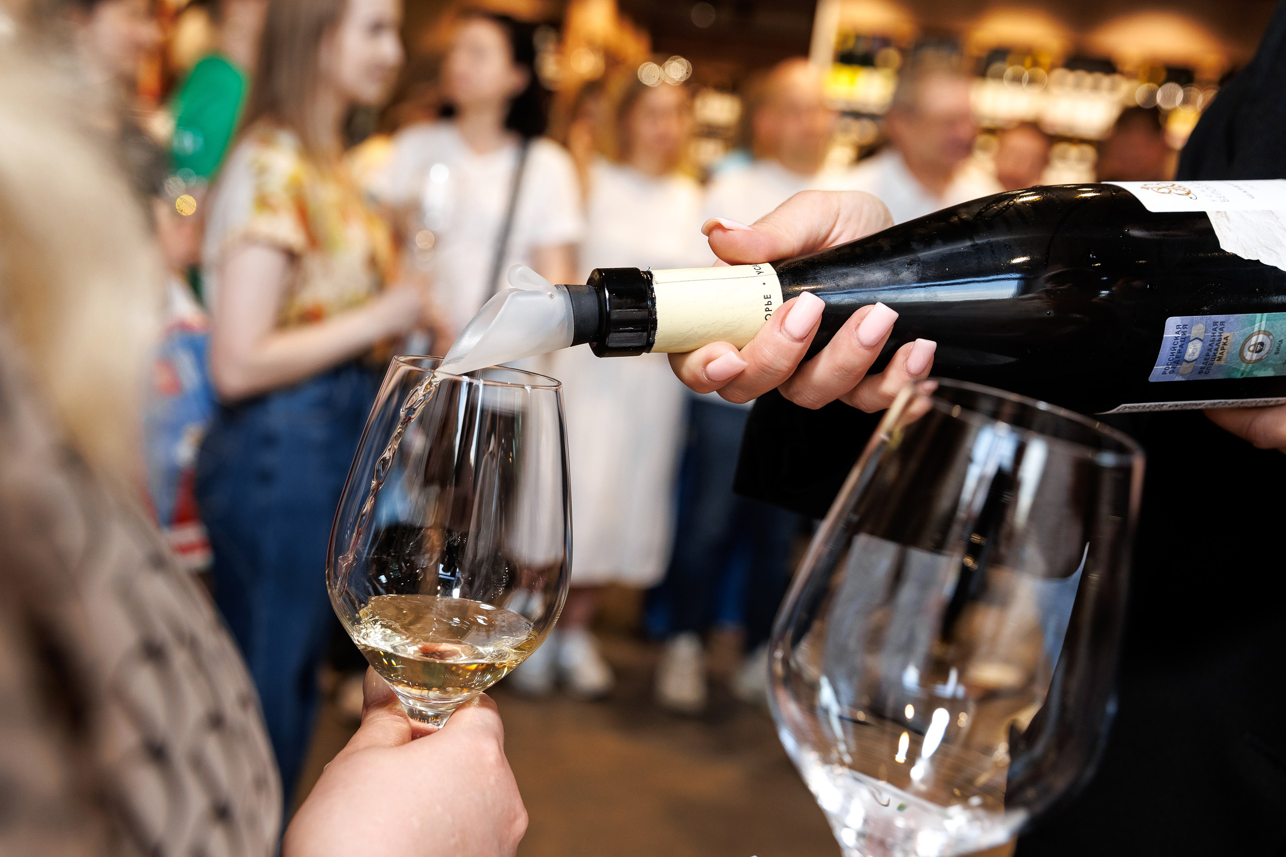 Презентация в SimpleWine. Репортажный Фотограф в Москве Александр Назаров