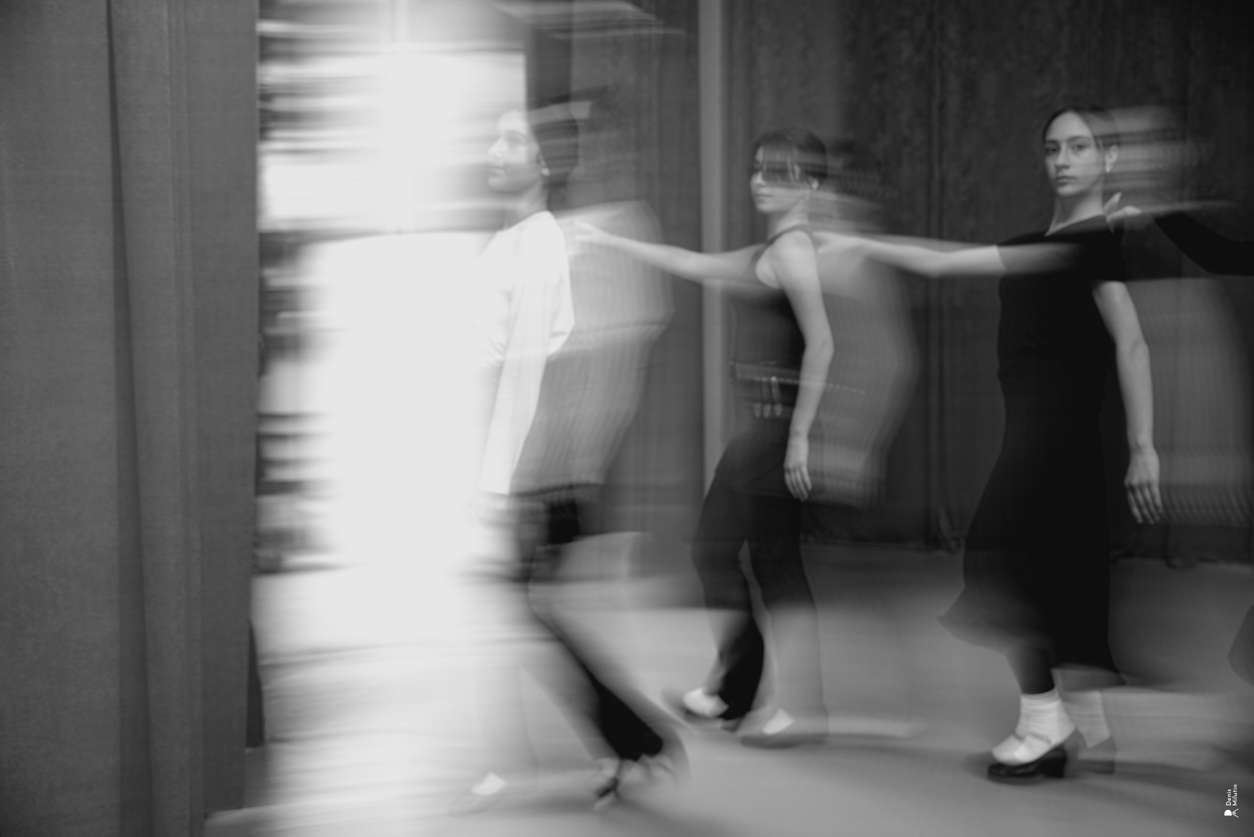 Серия Танцев теней. Портретный фотограф Денис Милютин