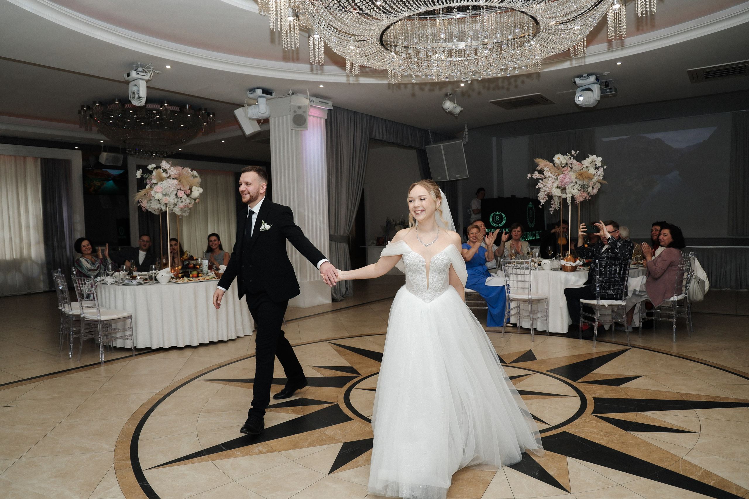 М. + И. Таганский ЗАГС + Речной вокзал и банкет. Семейный и lovestory фотограф в Москве Светлана Коняхина