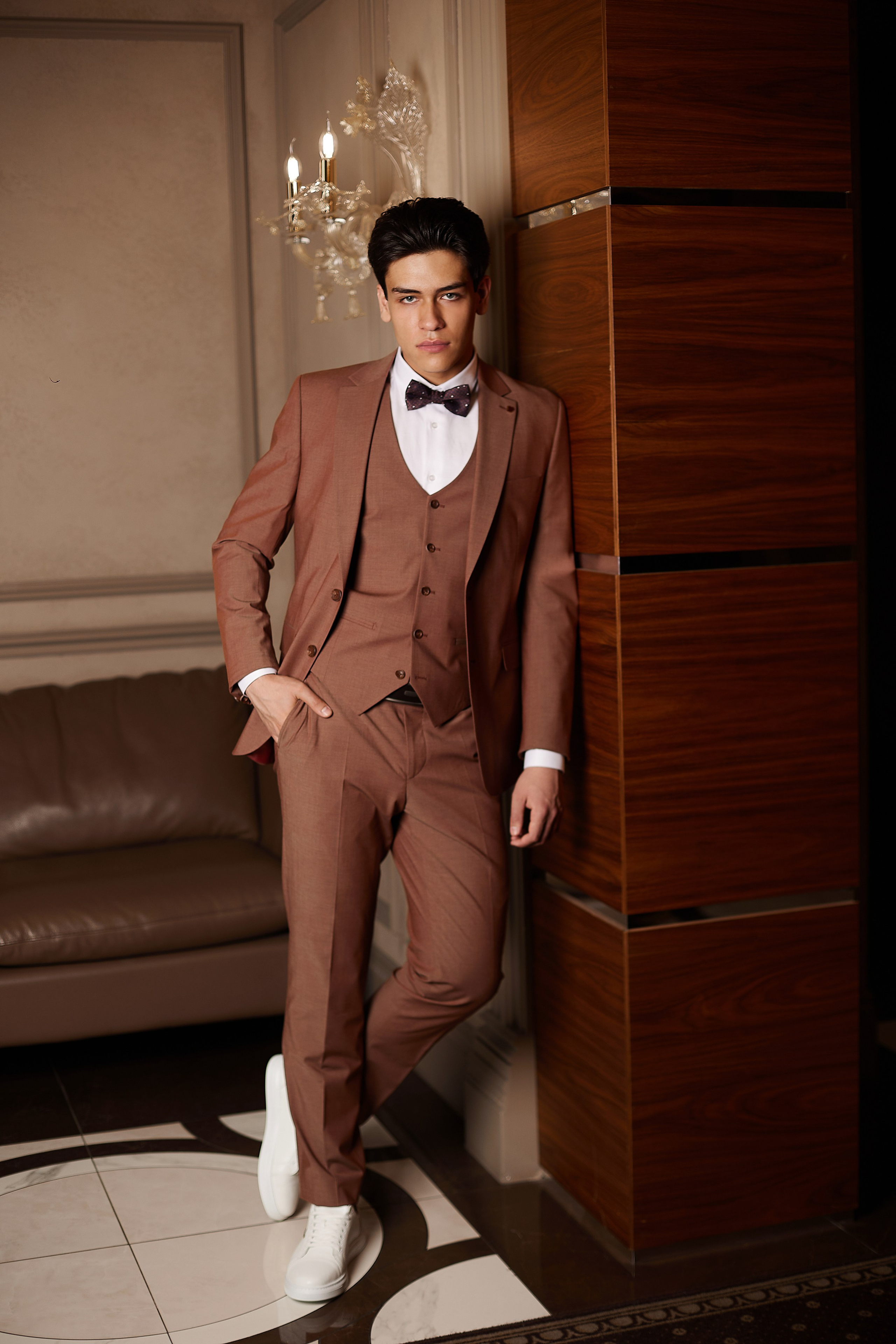 Журнал «Свадебный салон». Магазин мужской одежды Mister. Виктория Ларина — Портретный профессиональный фотограф в Иркутске