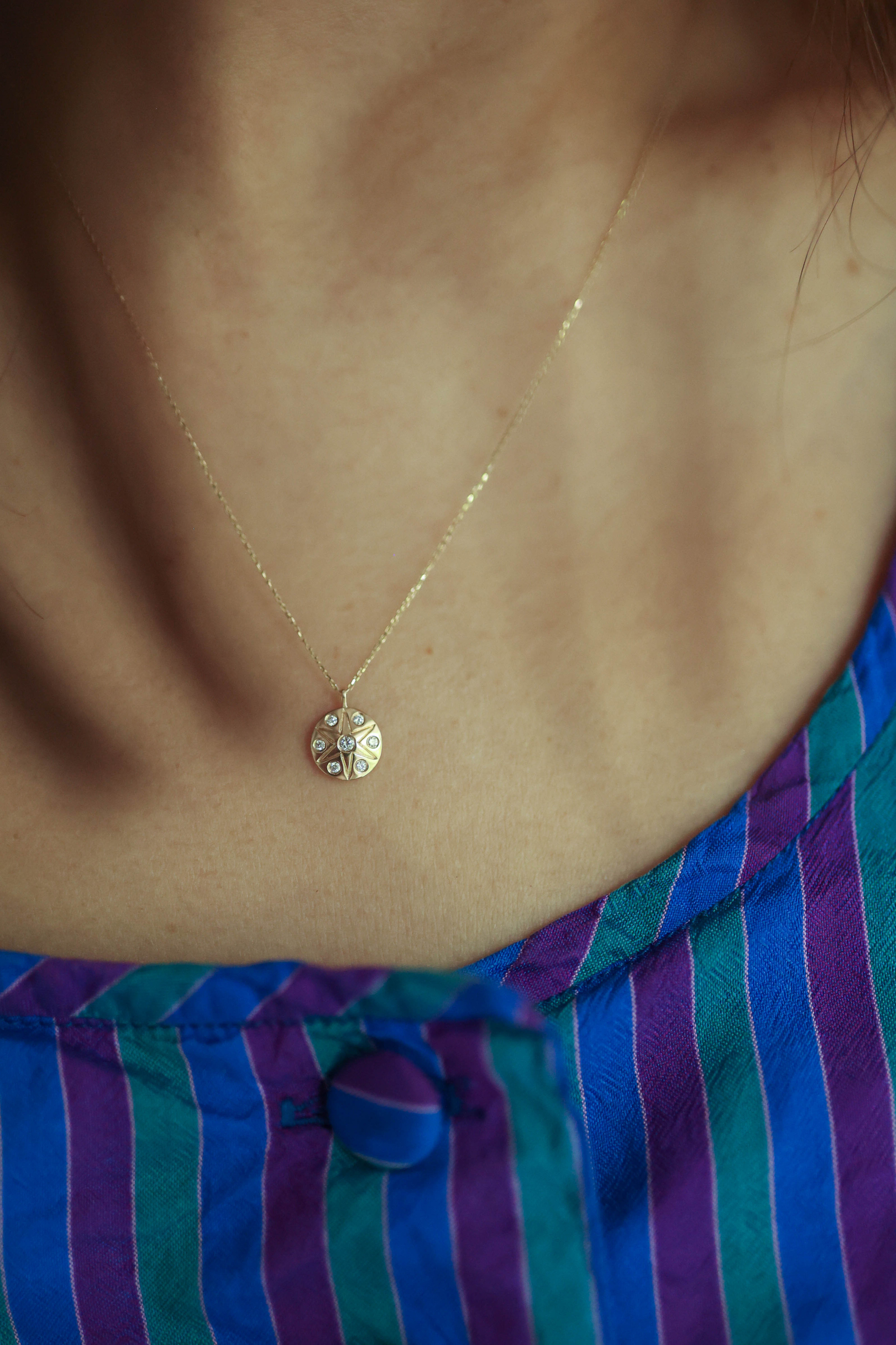 Коллаборация украшения и студия акупунктуры и холицистической терапии. Детский и семейный фотограф, съемка новорожденных Москва