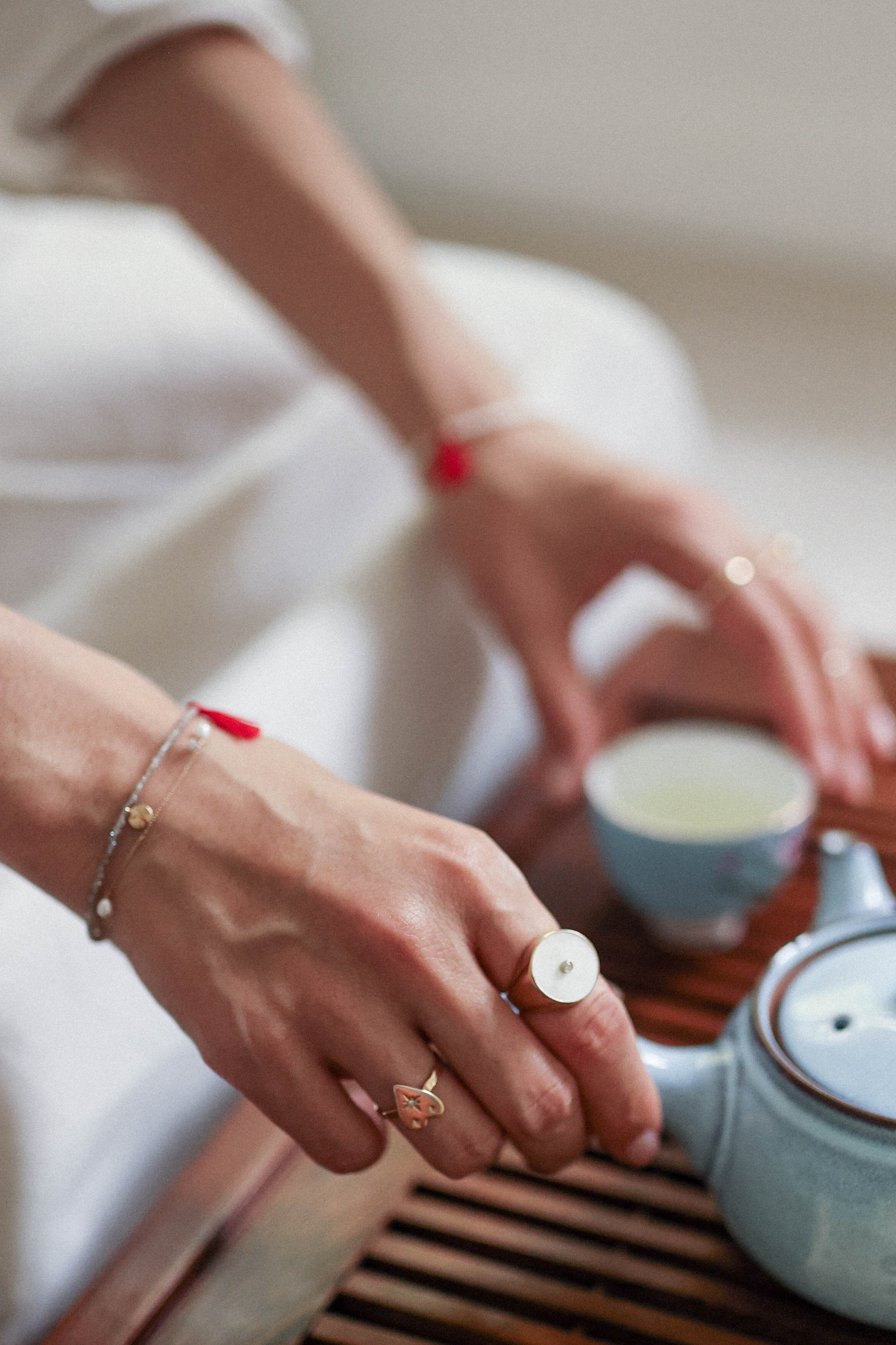 Коллаборация украшения и студия акупунктуры и холицистической терапии. Детский и семейный фотограф, съемка новорожденных Москва