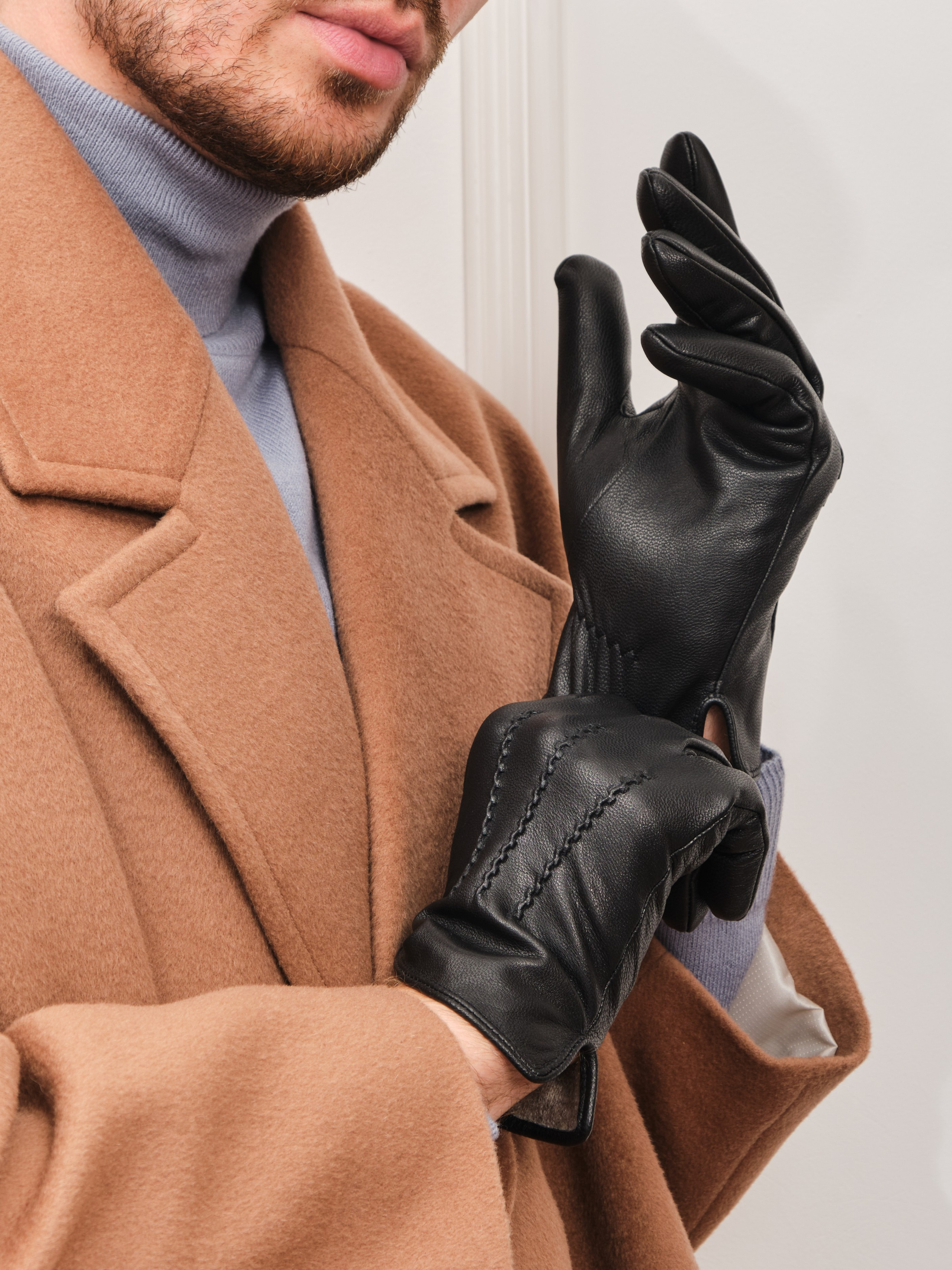 Мужские перчатки. Фотостудия для Wildberries Ozon