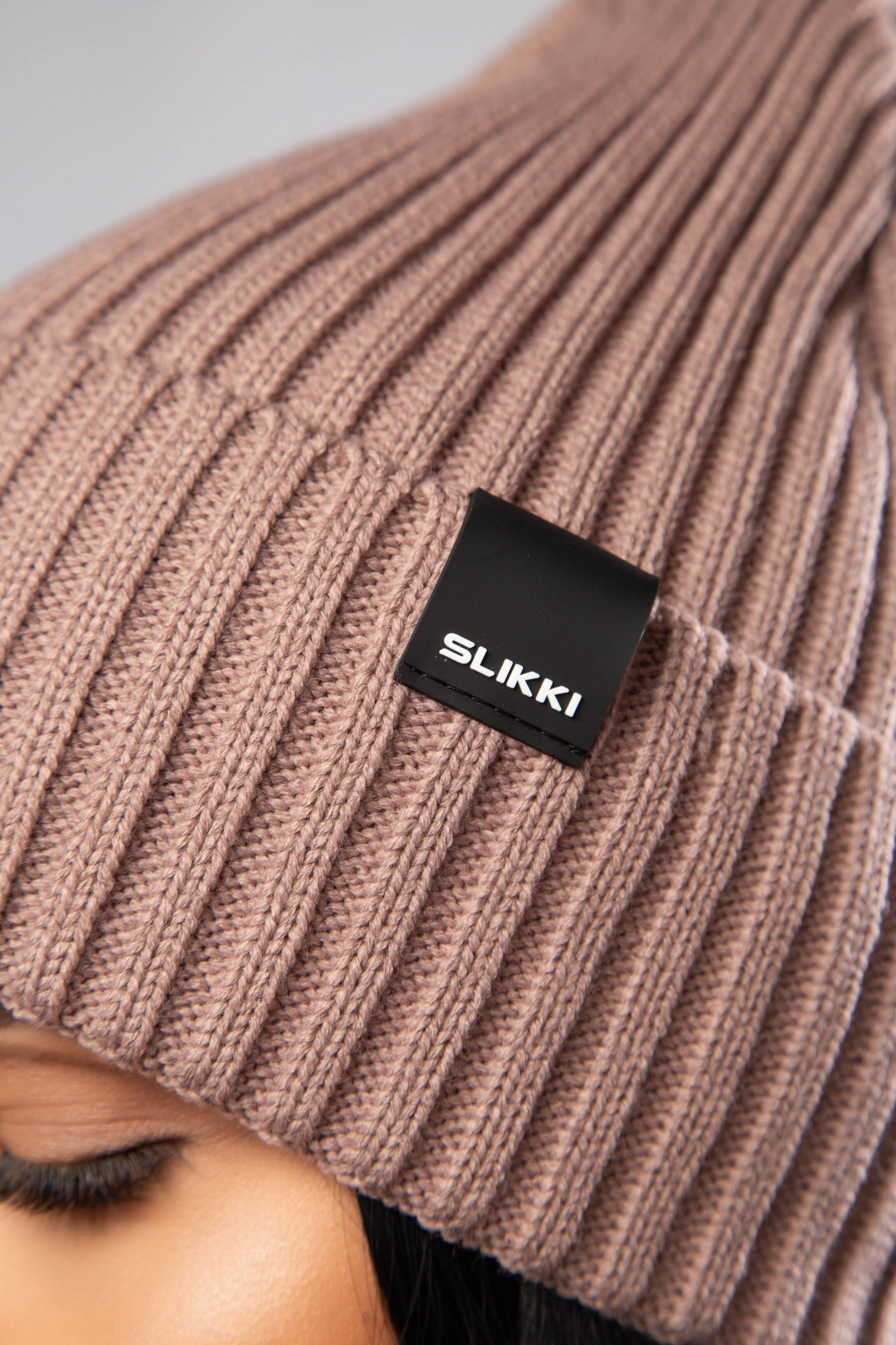 Модельная съемка шапок для брендов в Москве | Фотограф Анна Татаурова. Фотограф Анна Татаурова | Авторская фотосъемка в Москве