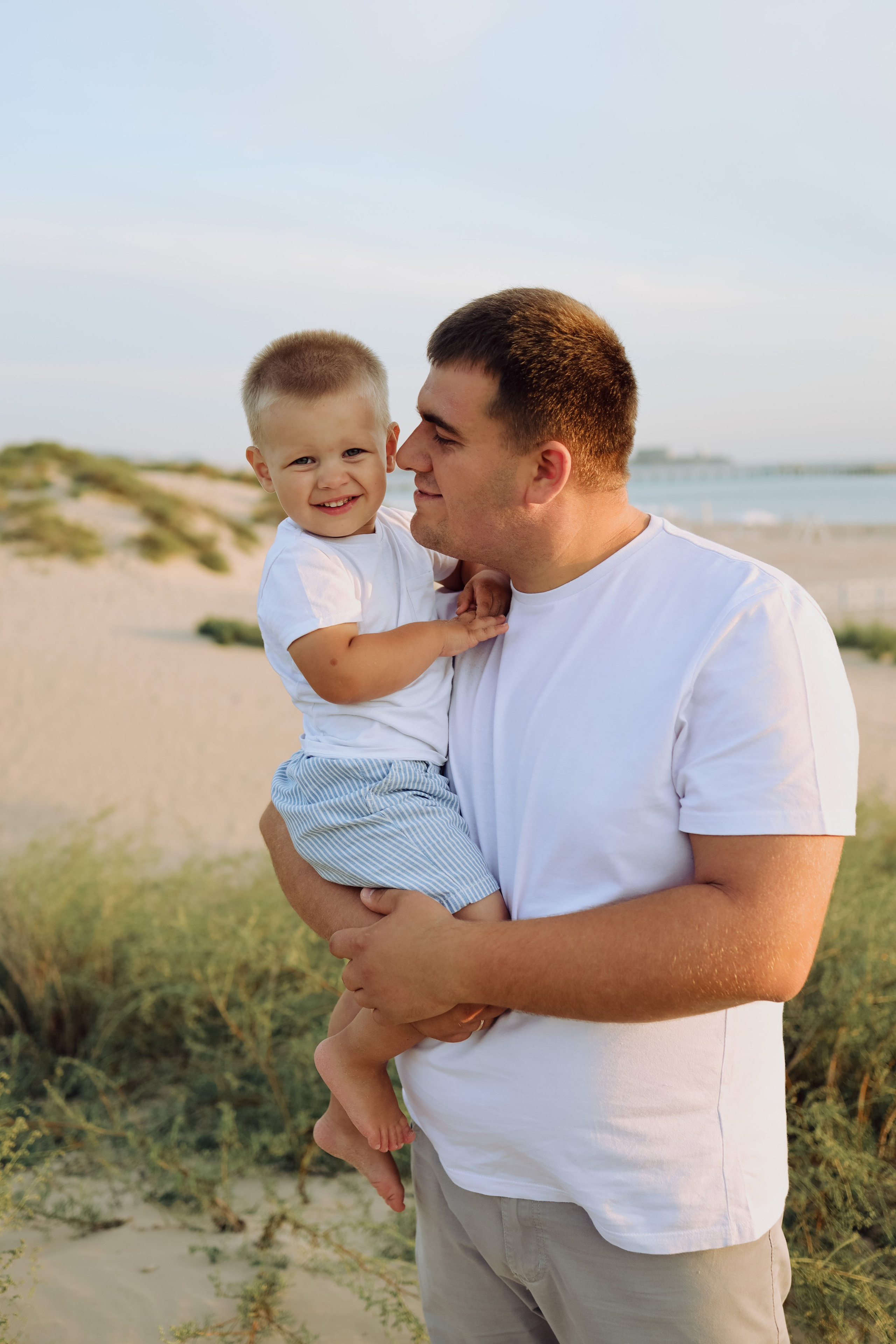 Александр. Главная