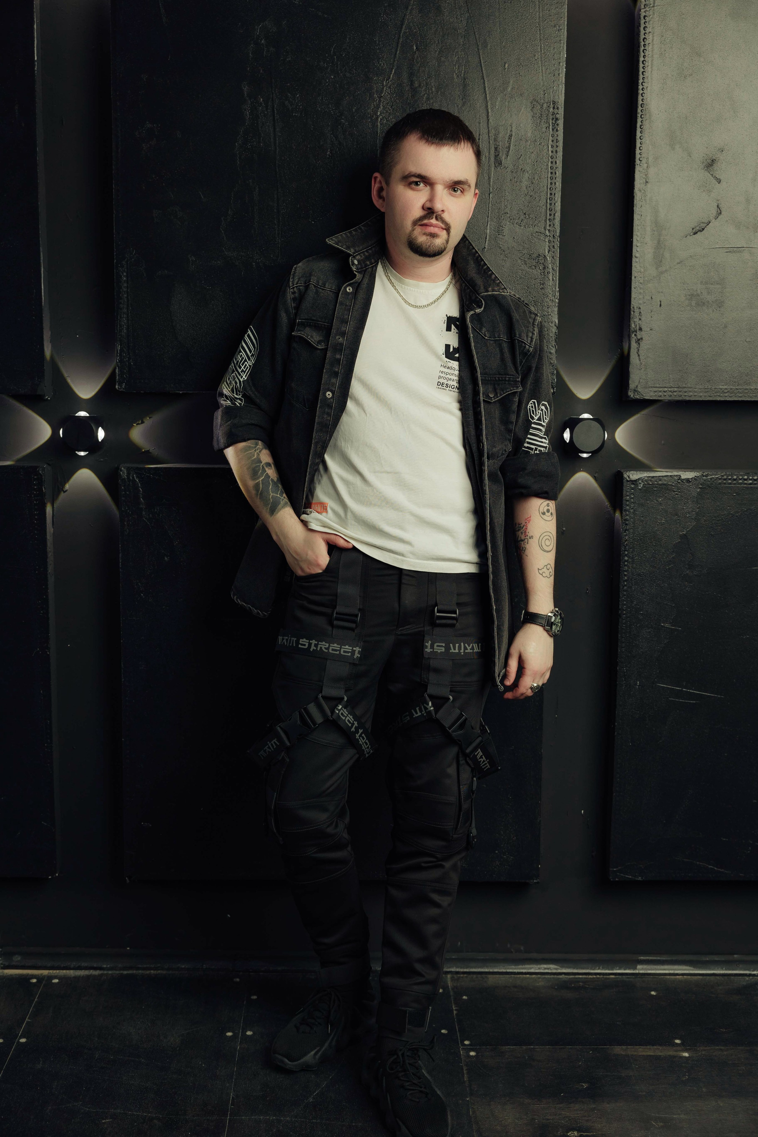 Коллективная фотосессия для мастеров тату-салона «Бить-Колотить». Алексей Шаров — свадебный и репортажный фотограф в Нижнем Новгороде