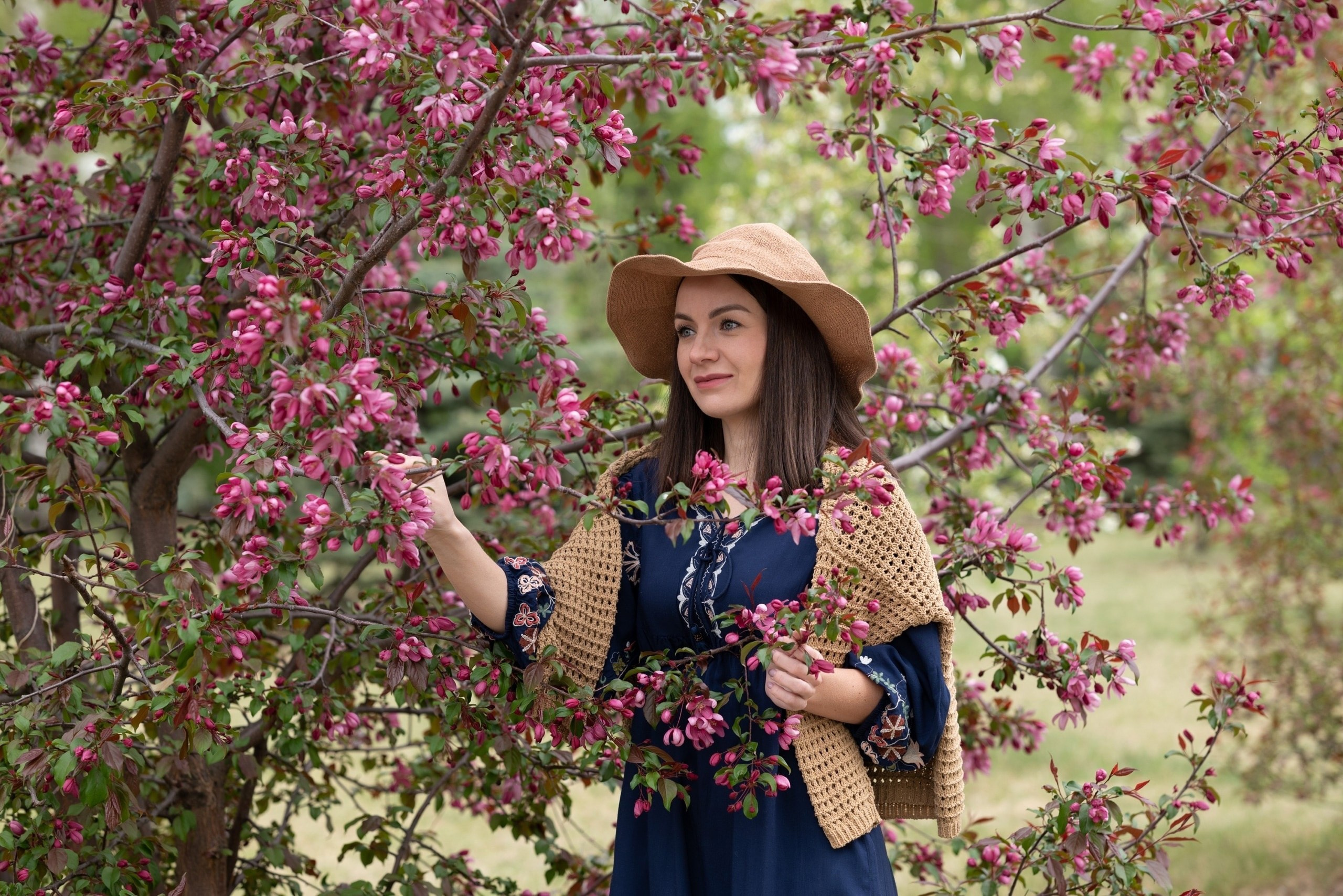 Фотосессия в цветении. Фотограф в Тюмени Голышева Елена