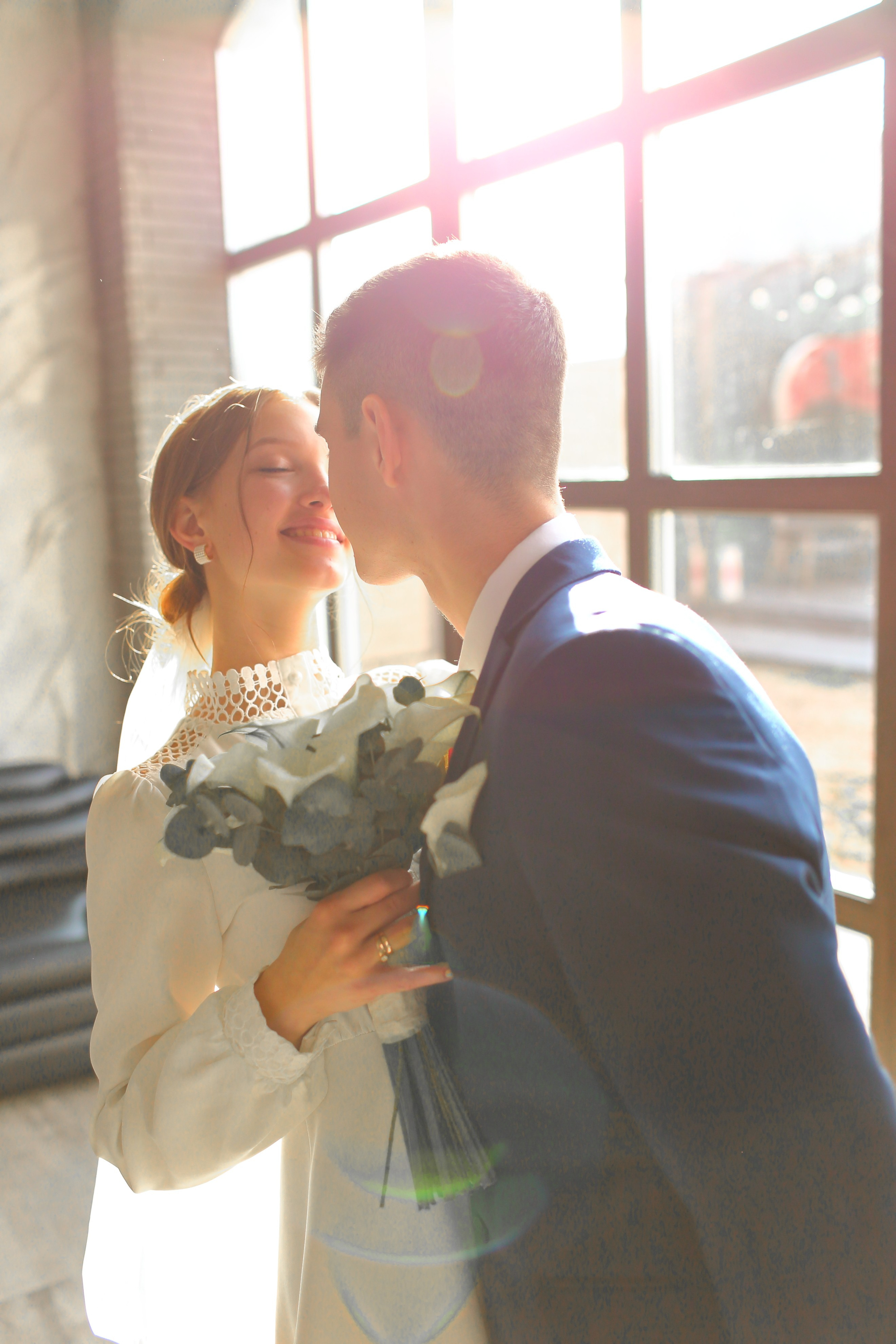 Съемка пары в осеннем городе и в студии. Свадебный и репортажный фотограф в Ярославле и Санкт-Петербурге Роман Микрюков