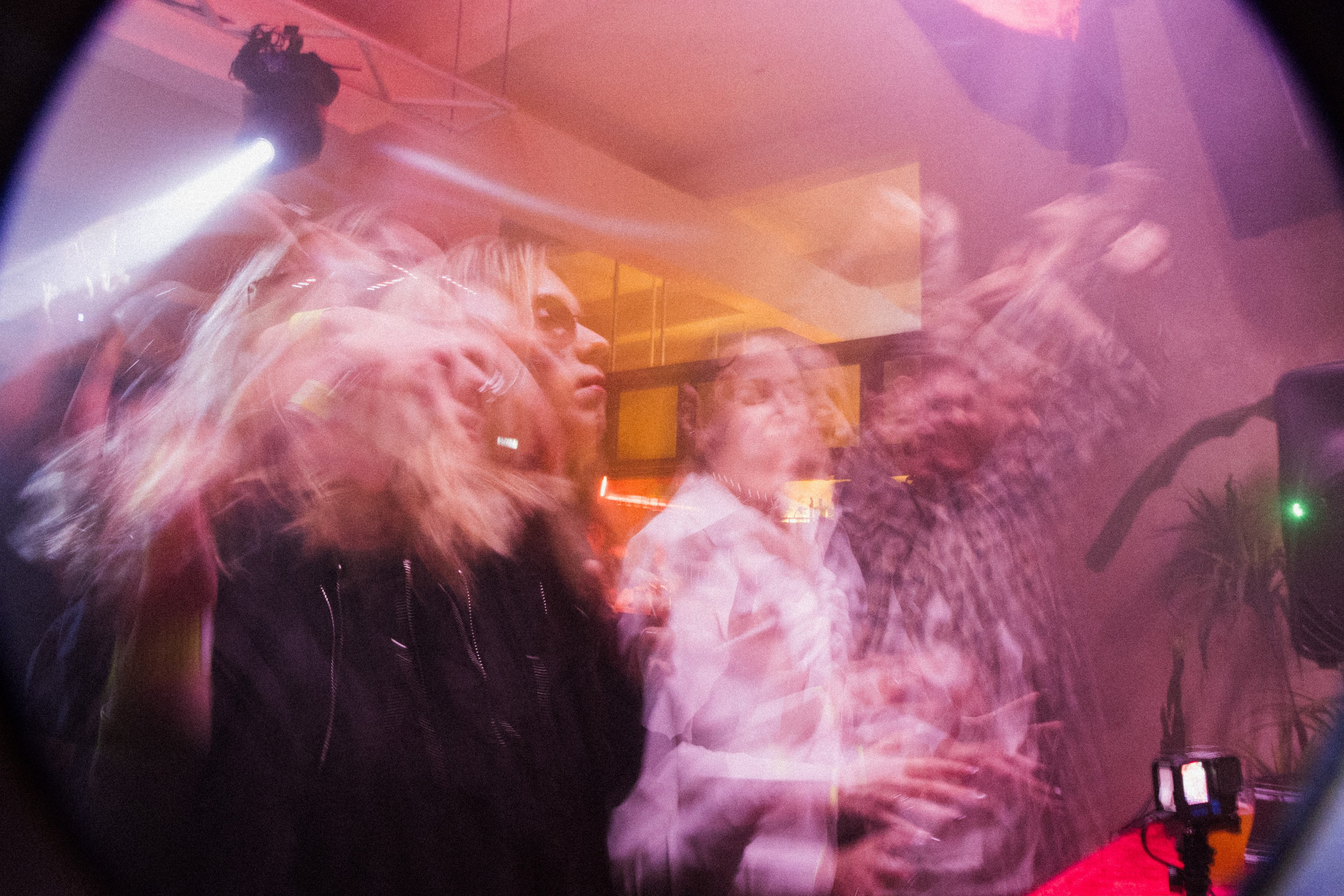 Тусовки. Фотограф Егор Огородов