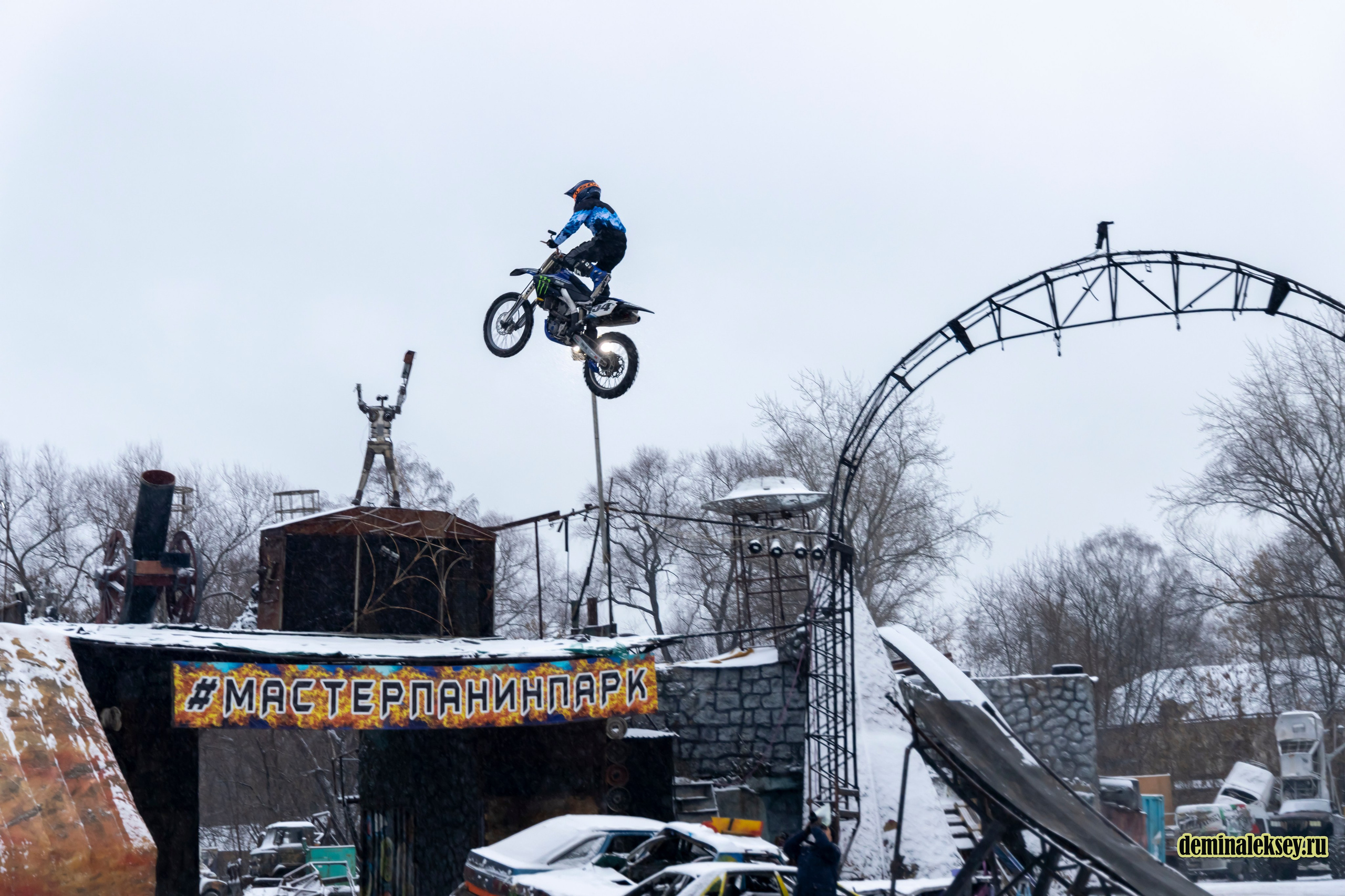 Танки против Монстр-Траков. Репортажный, семейный и студийный фотограф в Москве Демин Алексей
