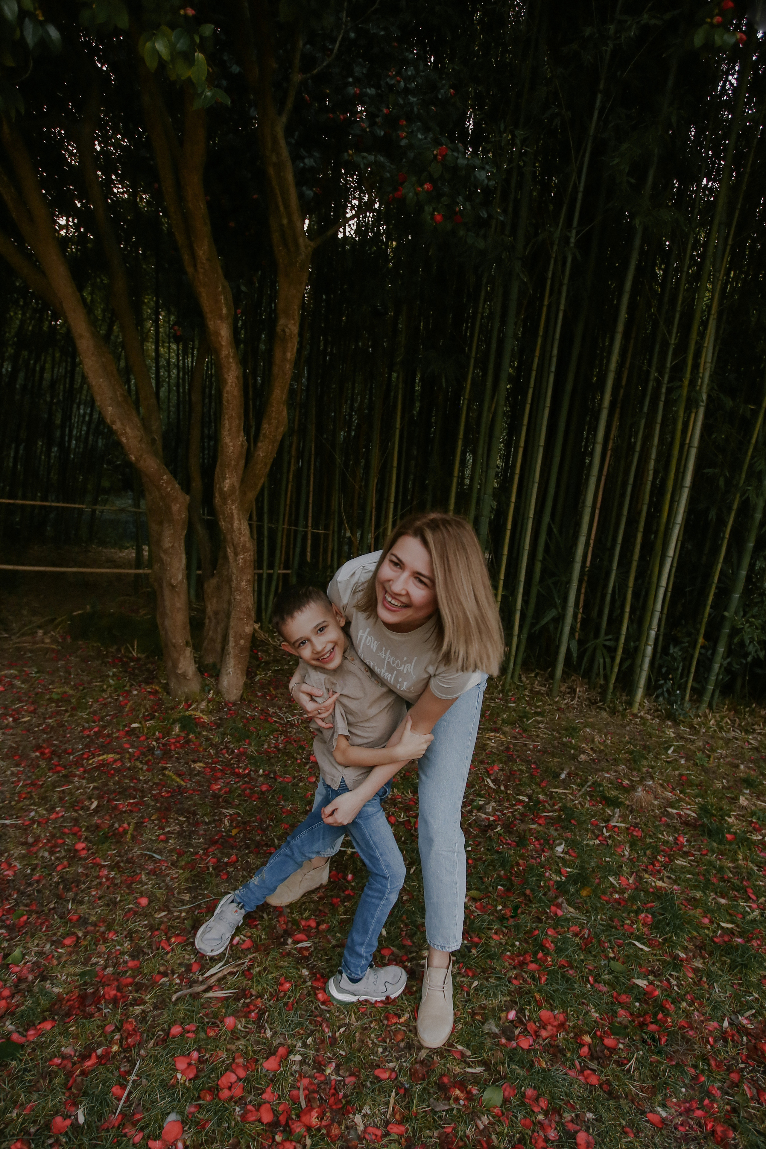 ЦВЕТЕНИЕ. Милана Довгаль - семейный фотограф и видеограф  в Адлере и Сочи