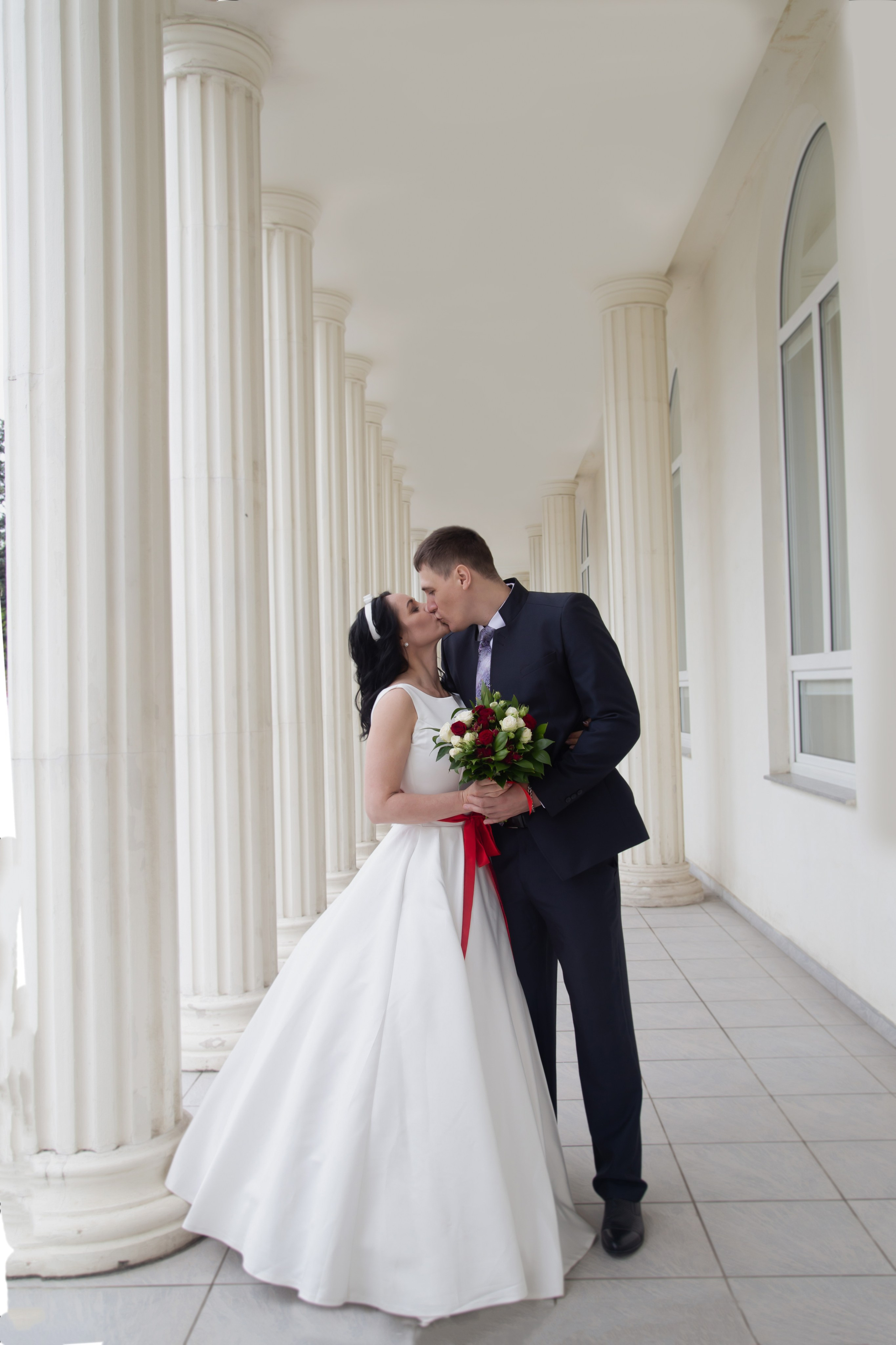 Свадебные фото. Фотограф Краснодара, фотограф в парке Галецкого.репортажный фотограф. детский фотограф, свадебный фотограф. профессиональный фотограф