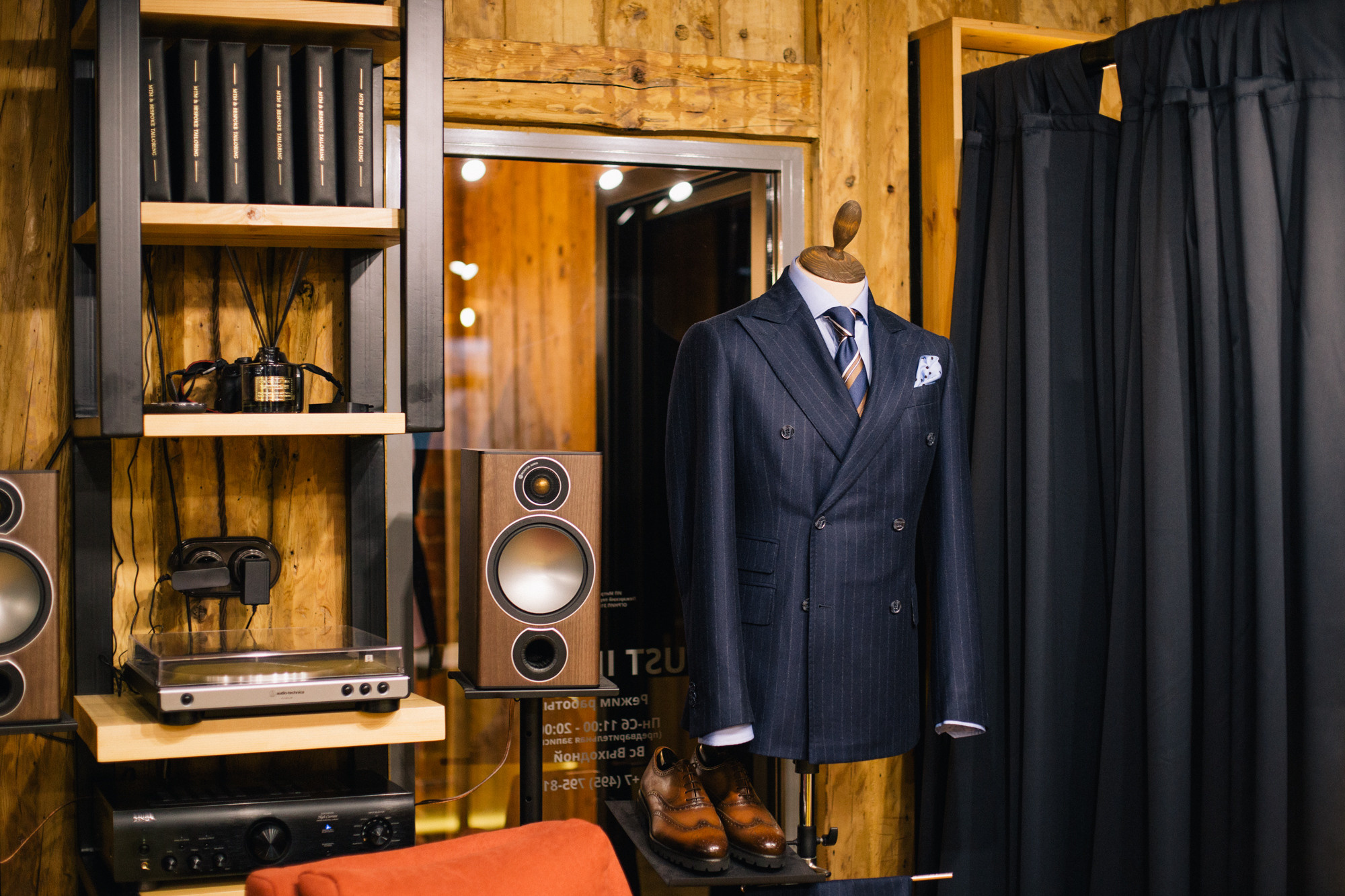 Just in time atelier. Shami Pezhonov Photography