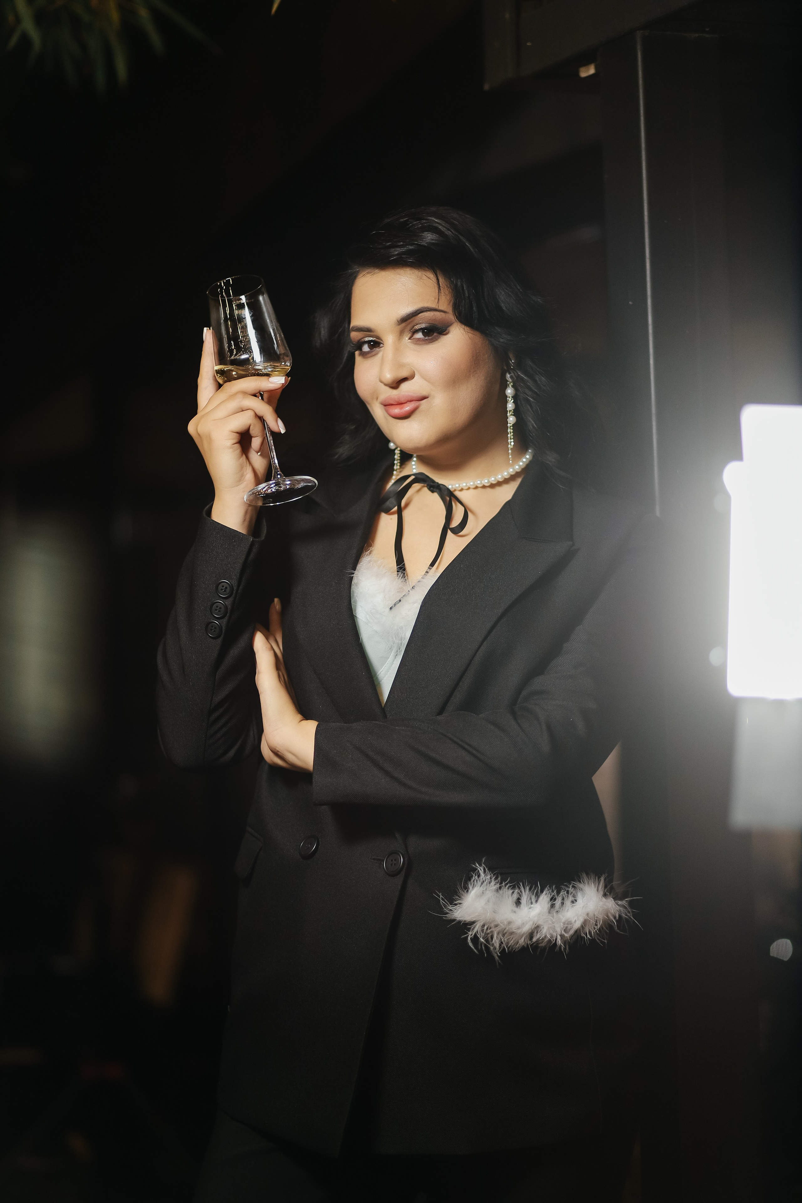 25.Диана и гости