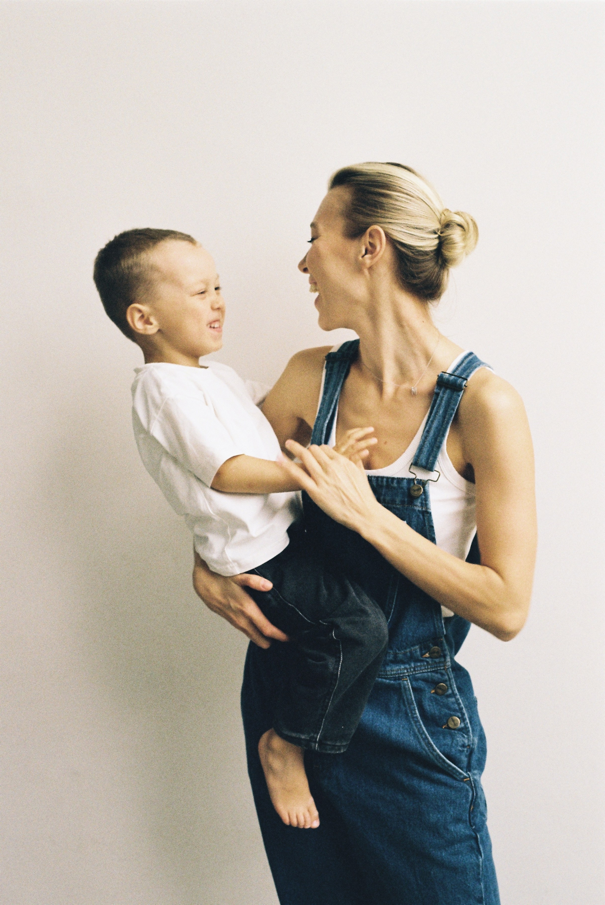 Дарья и Мирон (35 mm). Фотограф в Екатеринбурге и Москве, Анна